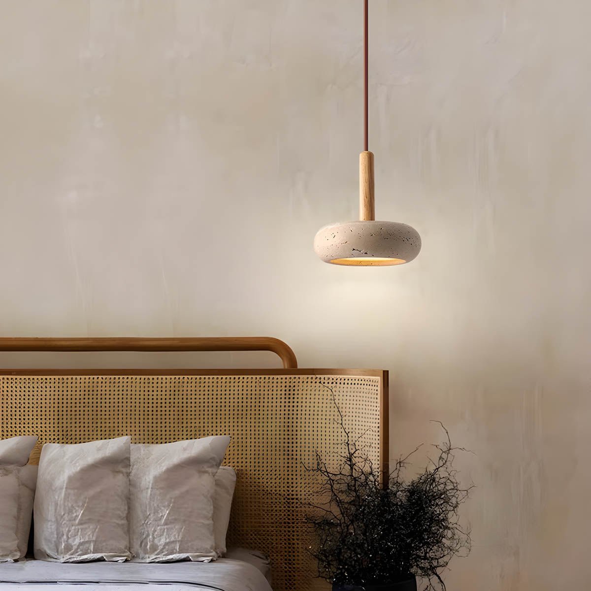 Lámpara Colgante de Travertino Amarillo – Diseño Orgánico para Decoración Interior 3