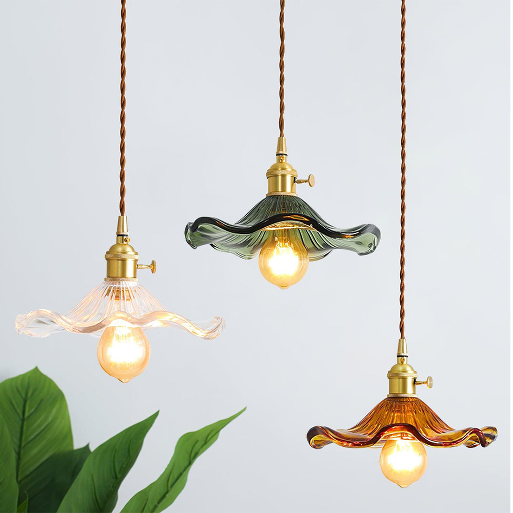 Lámpara Colgante de Vidrio en Forma de Flor de Hibisco – Diseño Art Nouveau 1