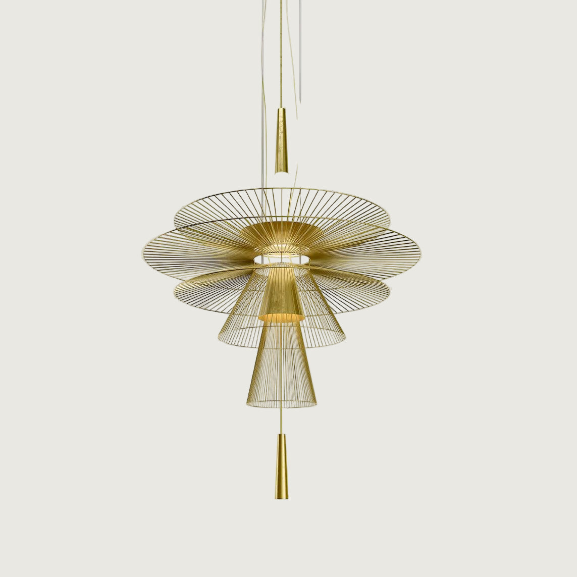 Lámpara de Araña Gravity Moderna con Iluminación LED en Dorado y Negro, Disponible en Dos Tamaños de 40 y 60 cm 1