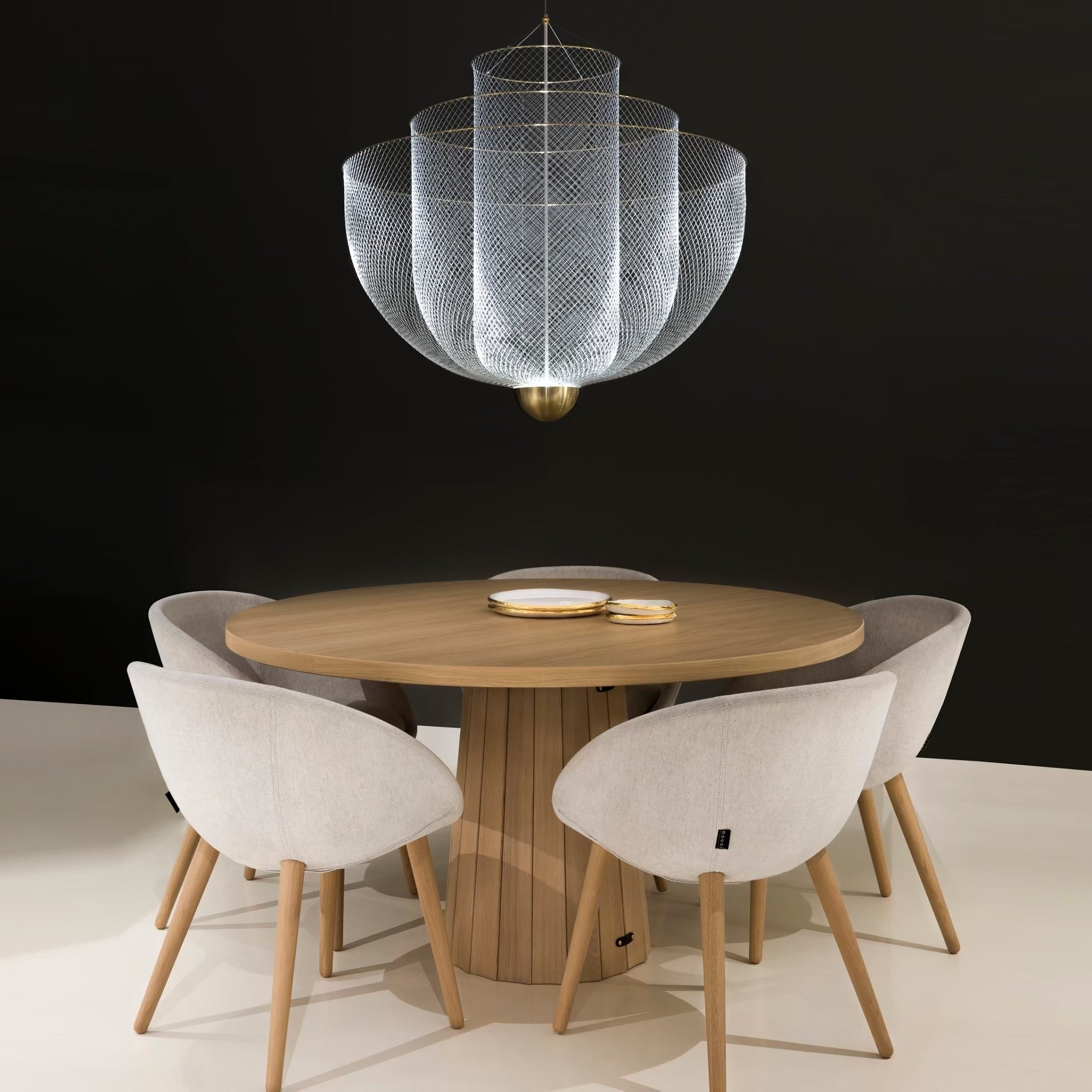 Lámpara de Araña Moderna de Metal con Iluminación LED Integrada – Tamaños de 45cm a 90cm, Diseño Elegante y Duradero 3