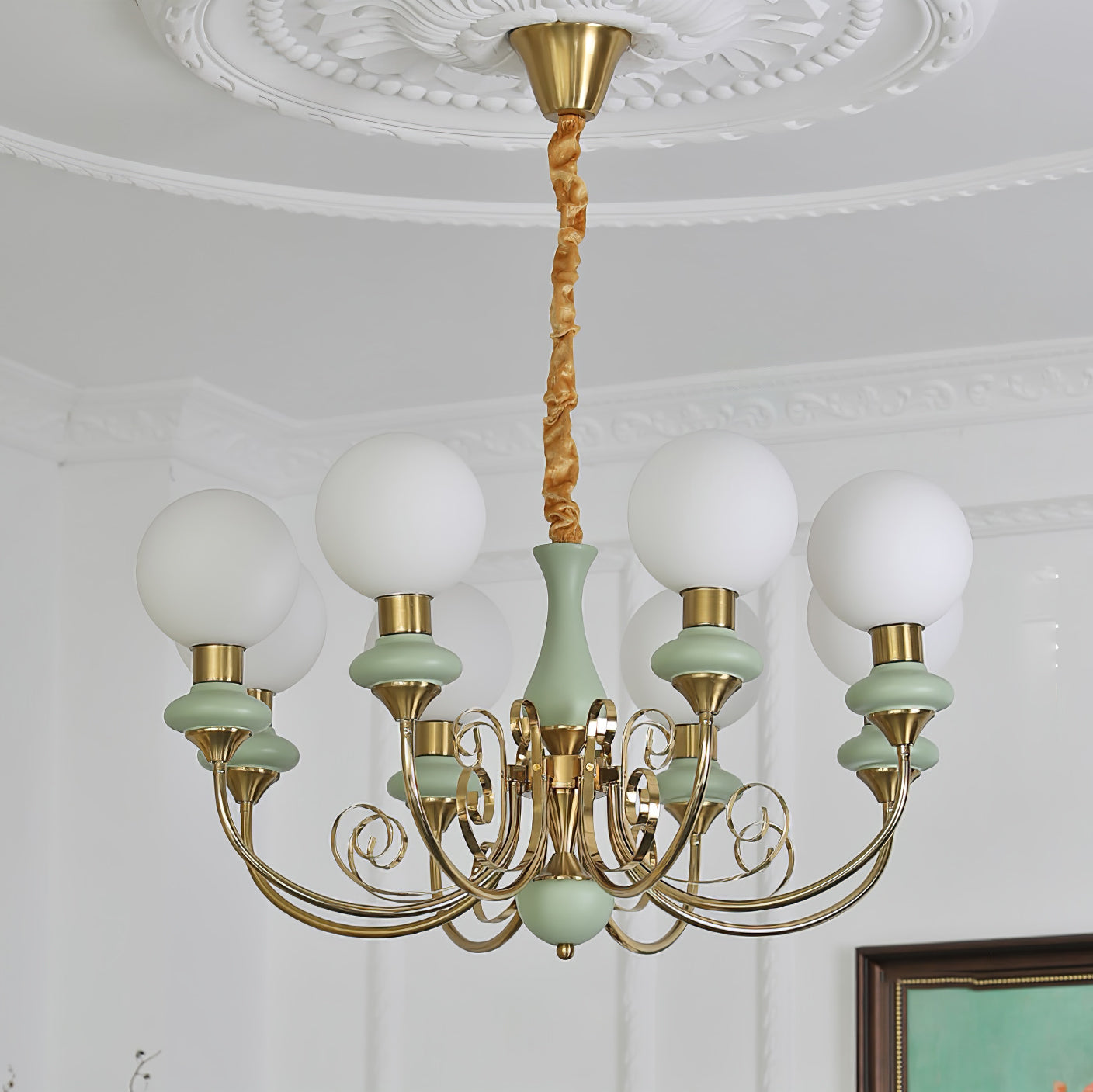 Lámpara de Araña de Onyx con Pantallas Verdes y Acabado en Metal – Opciones de 3, 5 y 8 Luces para Interiores 10