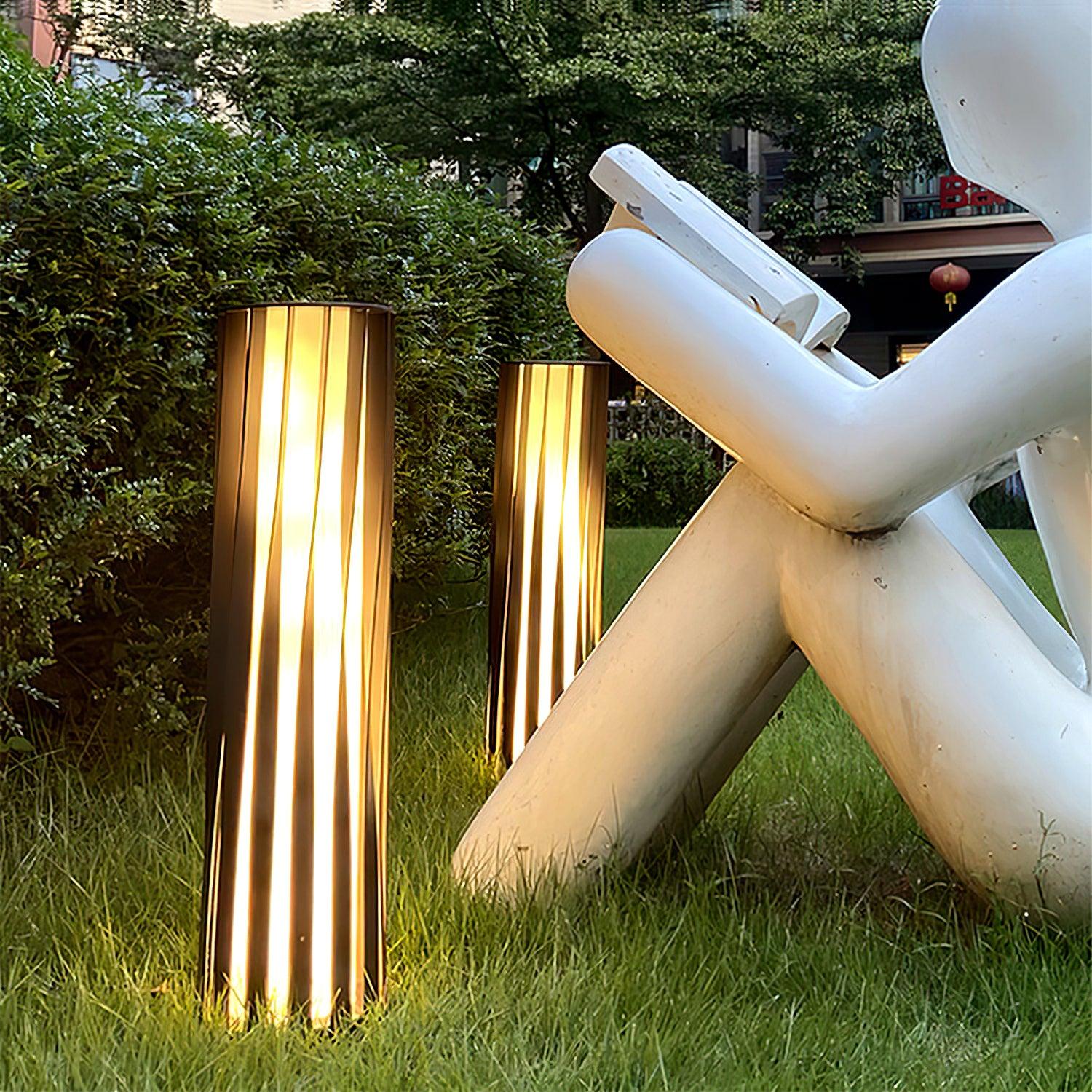 Lámpara de Exterior LED Eficiente con Cuerpo de Metal y Pantalla Acrílica, Resistente a la Intemperie, IP65, Alturas de 40cm, 60cm y 80cm 3