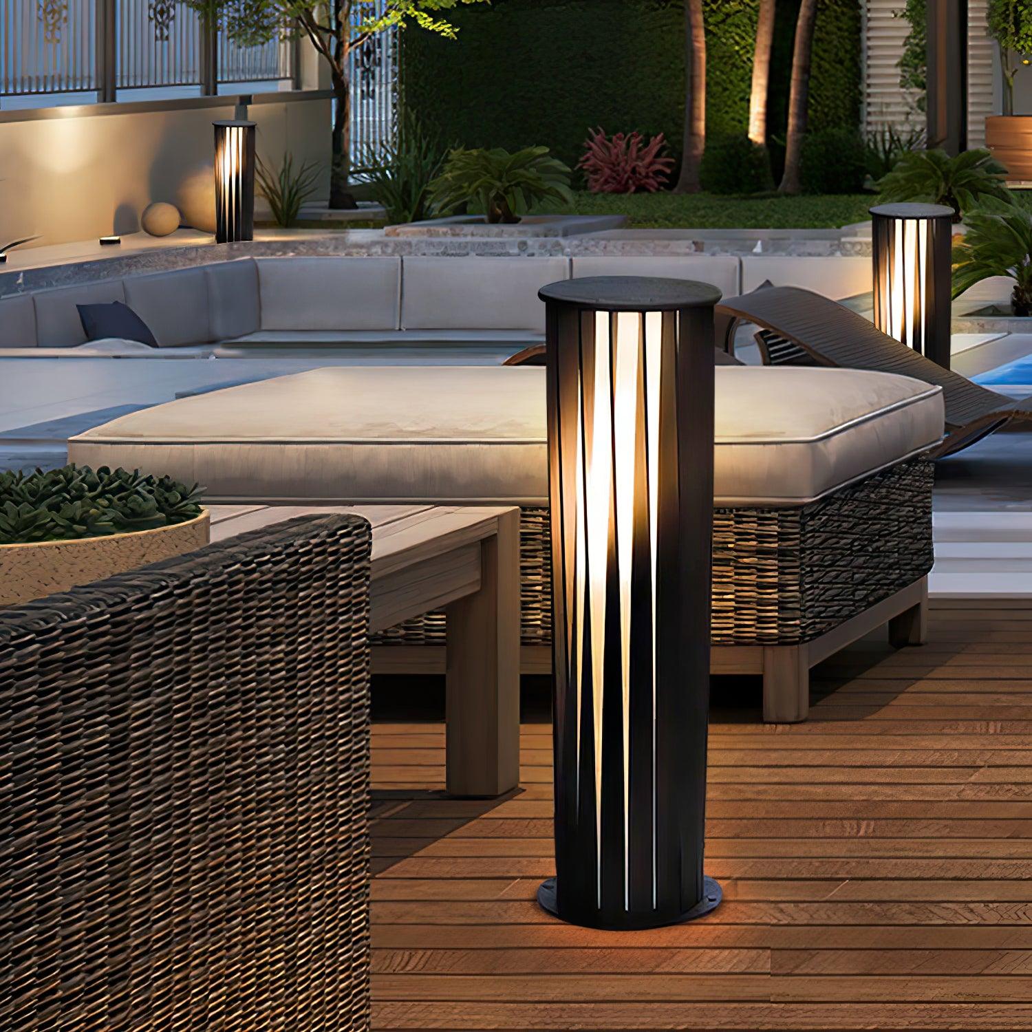 Lámpara de Exterior LED Eficiente con Cuerpo de Metal y Pantalla Acrílica, Resistente a la Intemperie, IP65, Alturas de 40cm, 60cm y 80cm 6