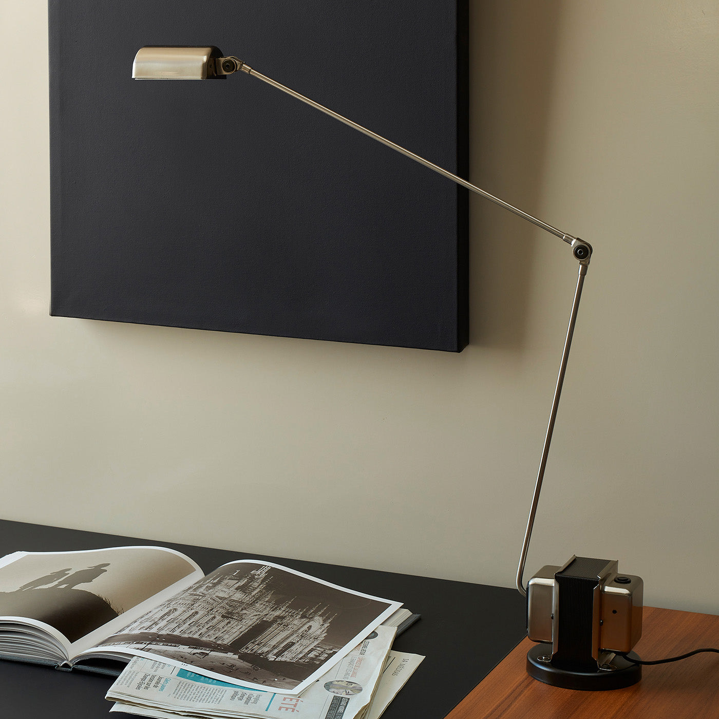 Lámpara de Mesa Ajustable con Dimerización y Cambio de Color LED – Diseño Elegante y Moderno para Interior 4