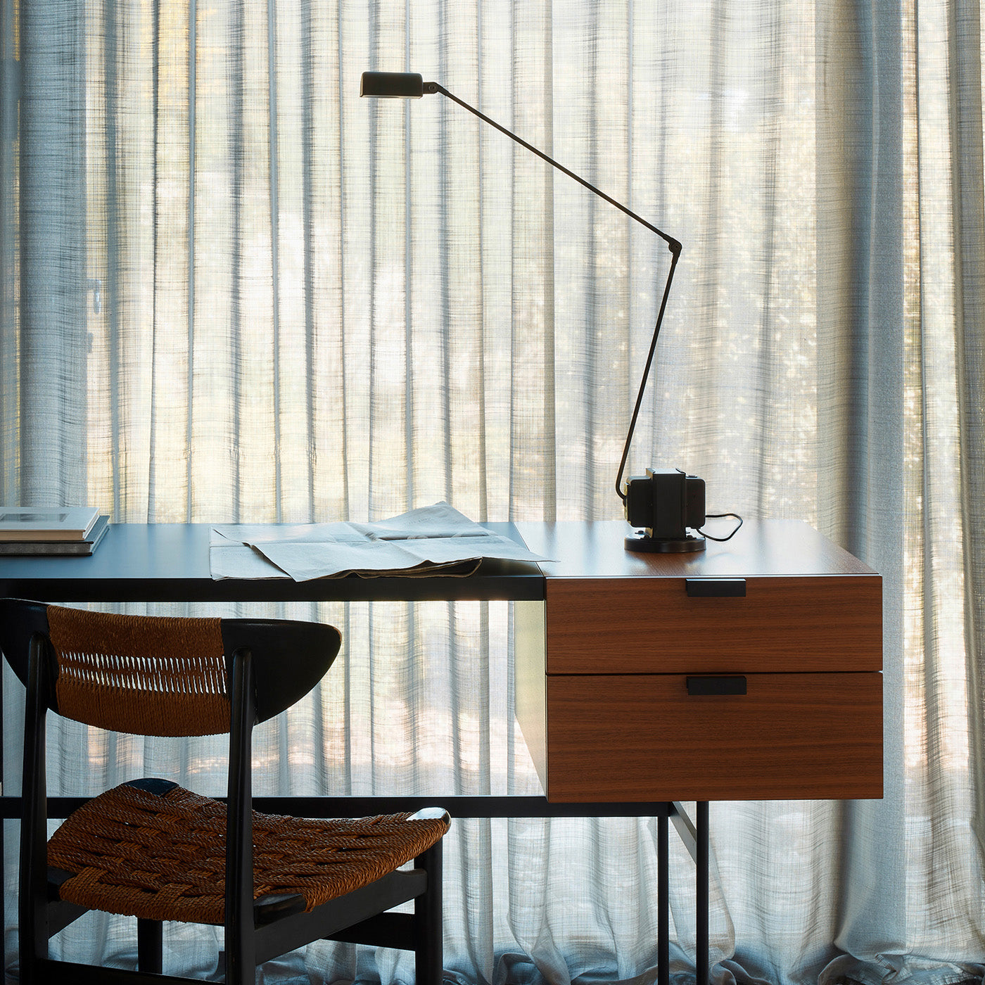 Lámpara de Mesa Ajustable con Dimerización y Cambio de Color LED – Diseño Elegante y Moderno para Interior 6