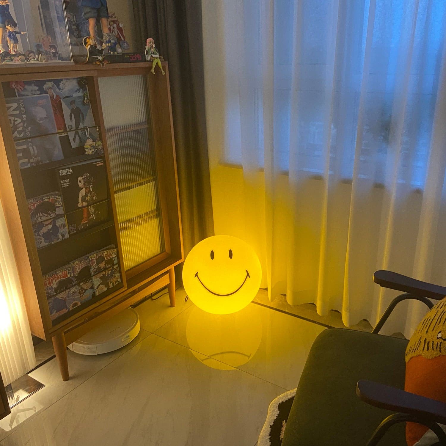 Lámpara de Mesa Amarilla Dimmable con LED – Diseño Divertido y Acogedor 5