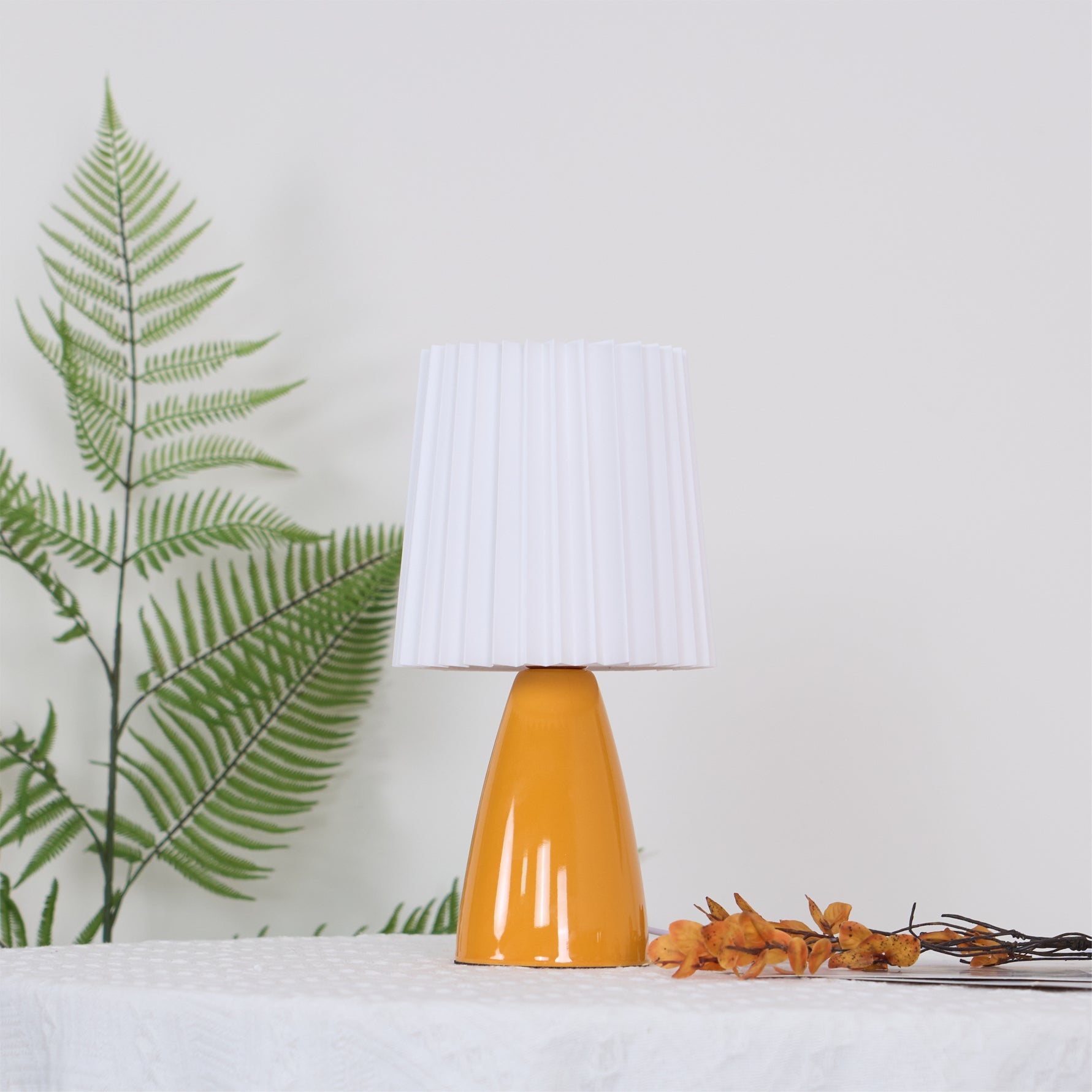 Lámpara de Mesa Apollo de Cerámica y Tela – Estilo Moderno y Clásico, Ideal para Interiores 7