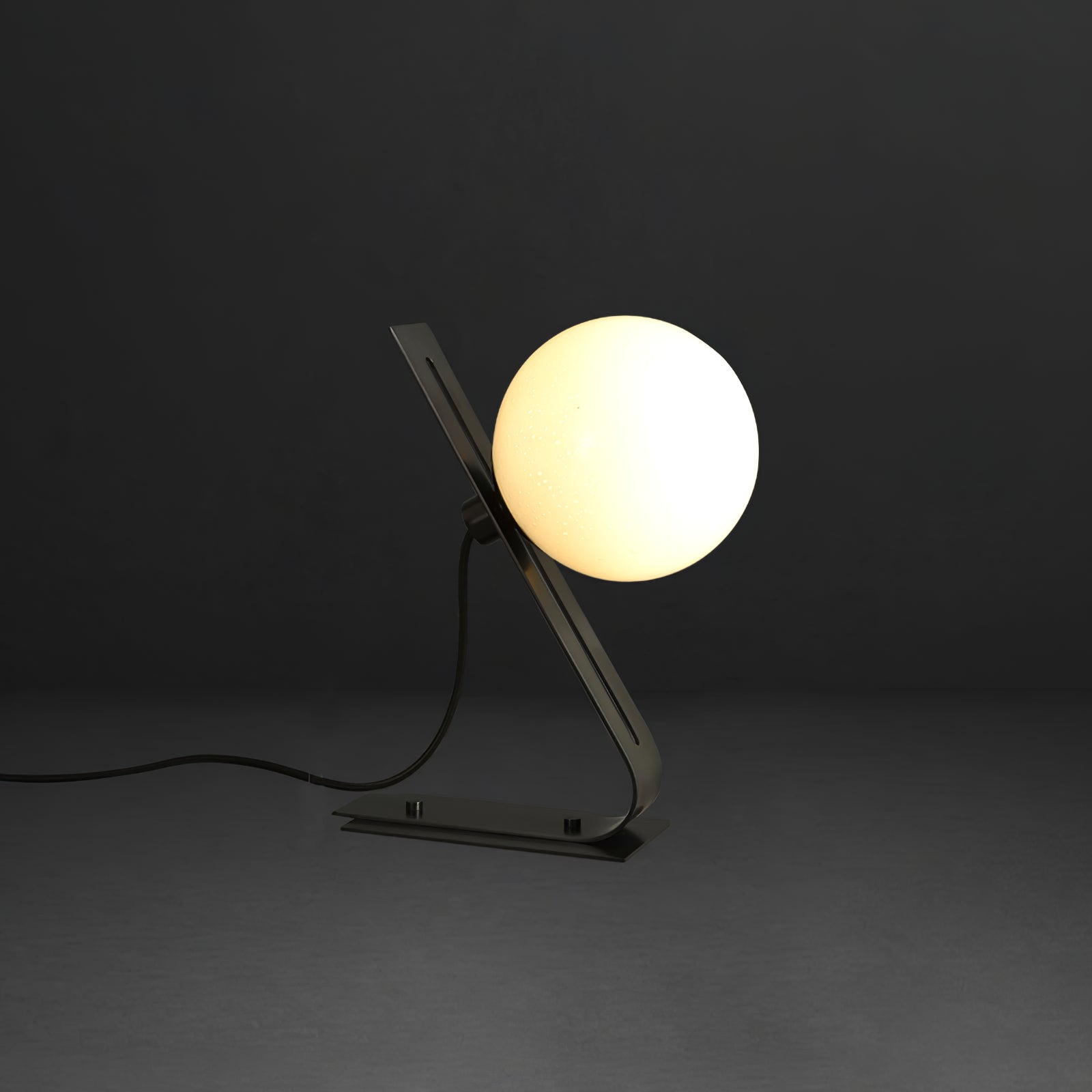 Lámpara de Mesa Arandela de Cristal Blanco y Acero Brillante – Iluminación Elegante para Escritorios y Mesitas de Noche 9
