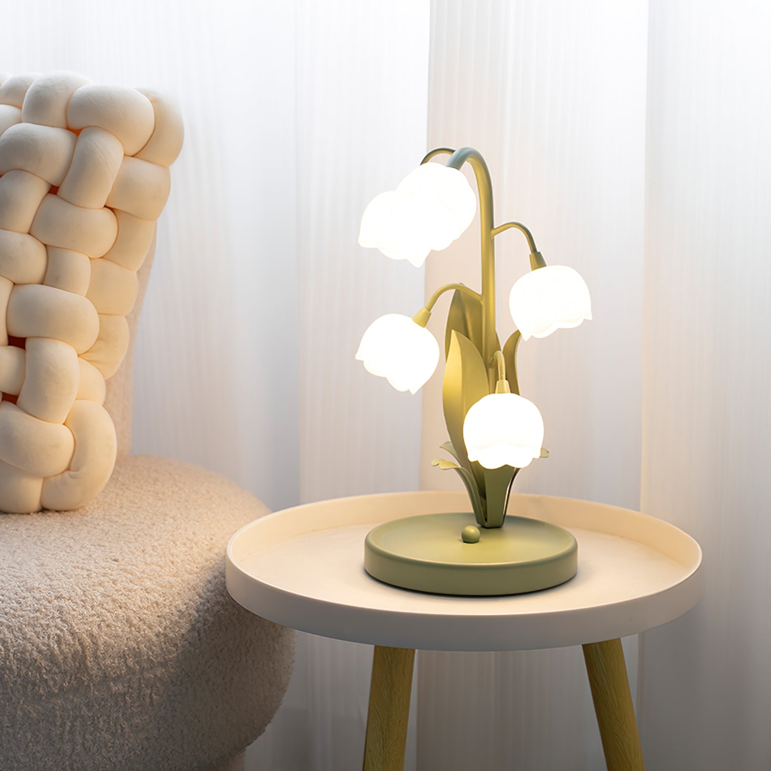 Lámpara de Mesa Bell Orchid con Diseño de Orquídea – Metal y Pantalla de PC, Ideal para Decoración Interior 2