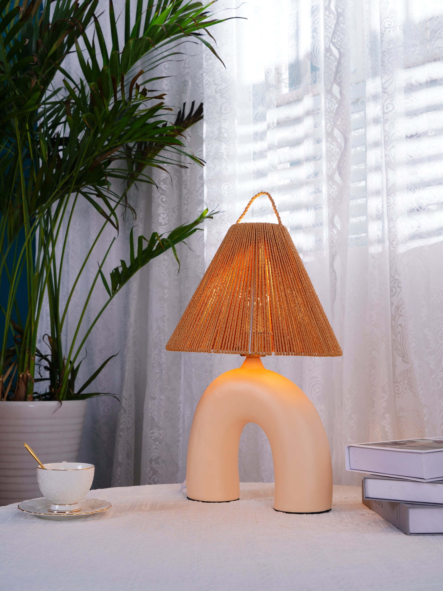 Lámpara de Mesa Cerámica Volta con Diseño Artesanal – Estilo Campestre, 34cm de Diámetro 4