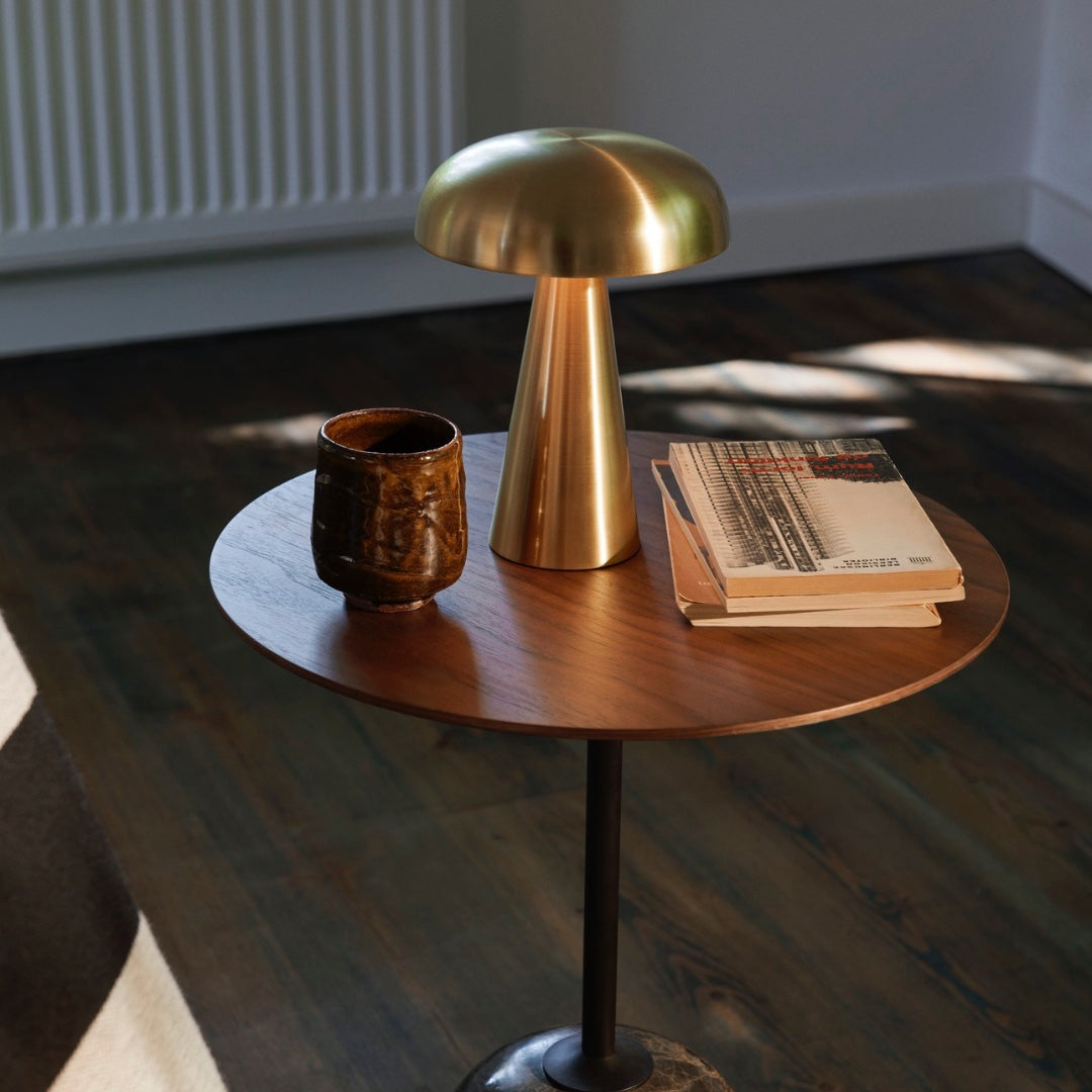 Lámpara de Mesa Como con Diseño Elegante y Luz LED Integrada – Varios Colores Disponibles 3