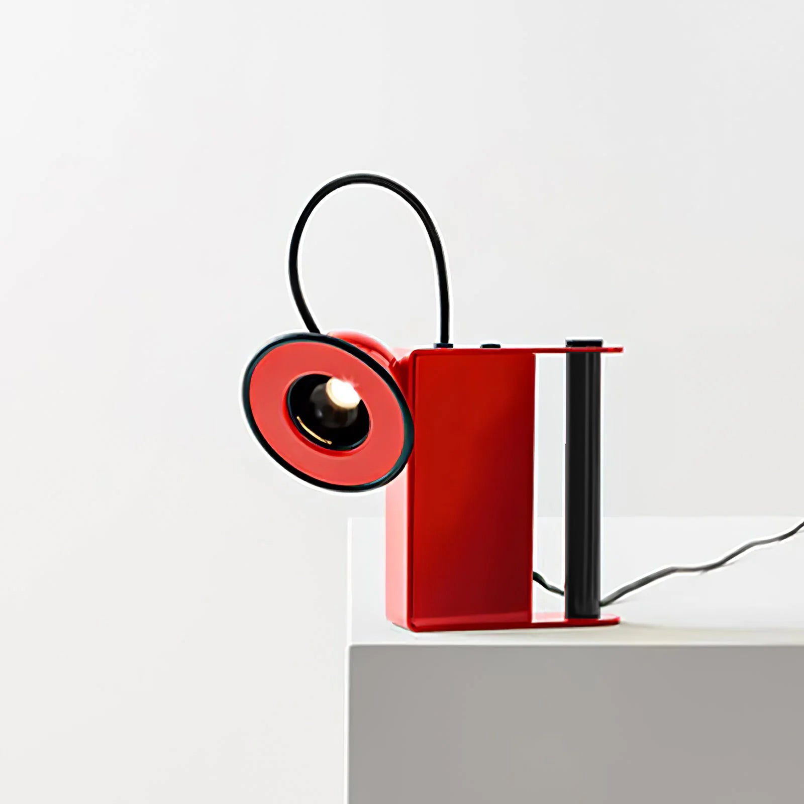 Lámpara de Mesa Compacta Minibox con Cabezal Ajustable y Luz LED Integrada 2