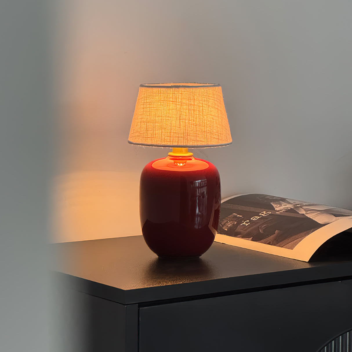 Lámpara de Mesa Compacta con Cargador USB y Control Táctil – Diseño Moderno para Escritorios y Mesitas de Noche 4