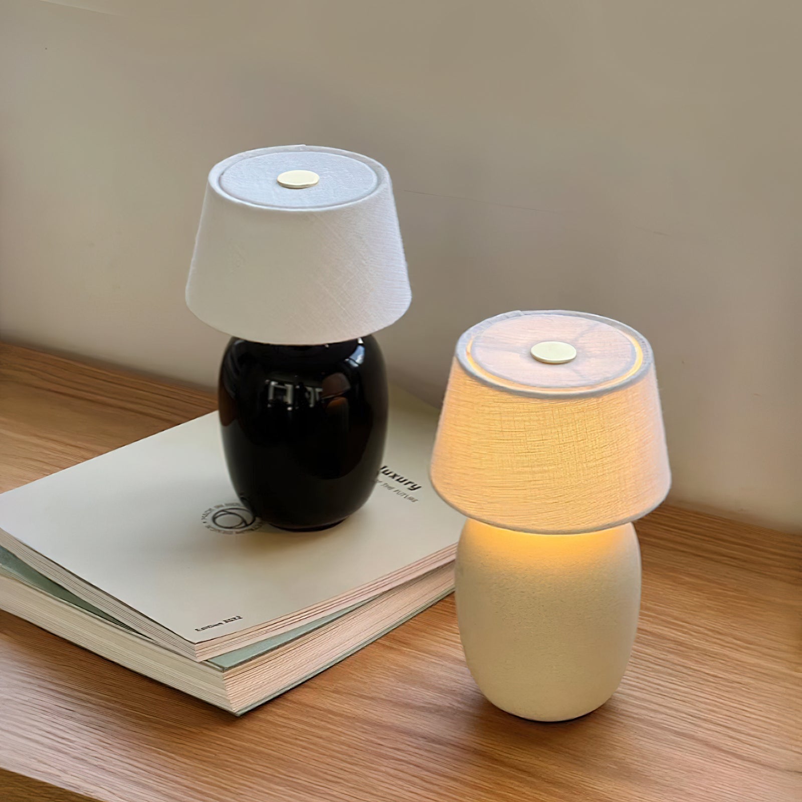 Lámpara de Mesa Compacta con Cargador USB y Control Táctil – Diseño Moderno para Escritorios y Mesitas de Noche 5