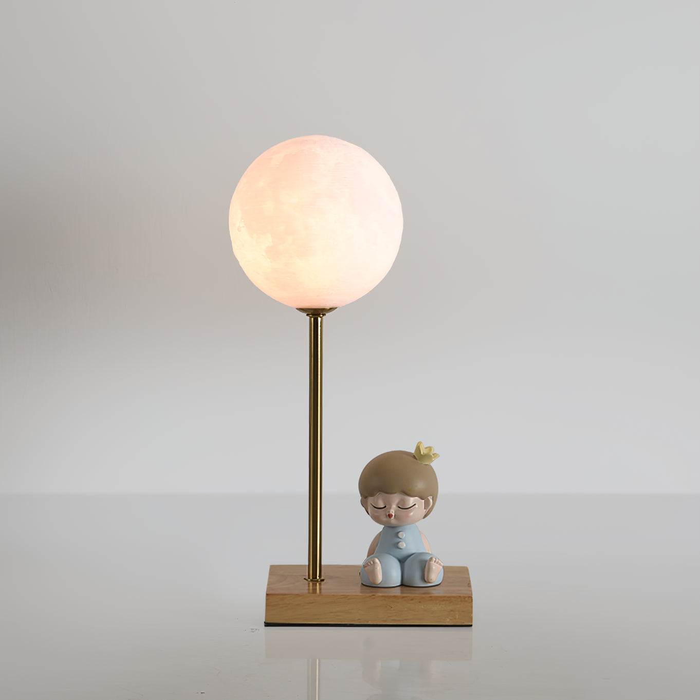Lámpara de Mesa Creativa Astronauta con Base de Madera y Luz LED – Ideal para Escritorios y Mesitas de Noche 9