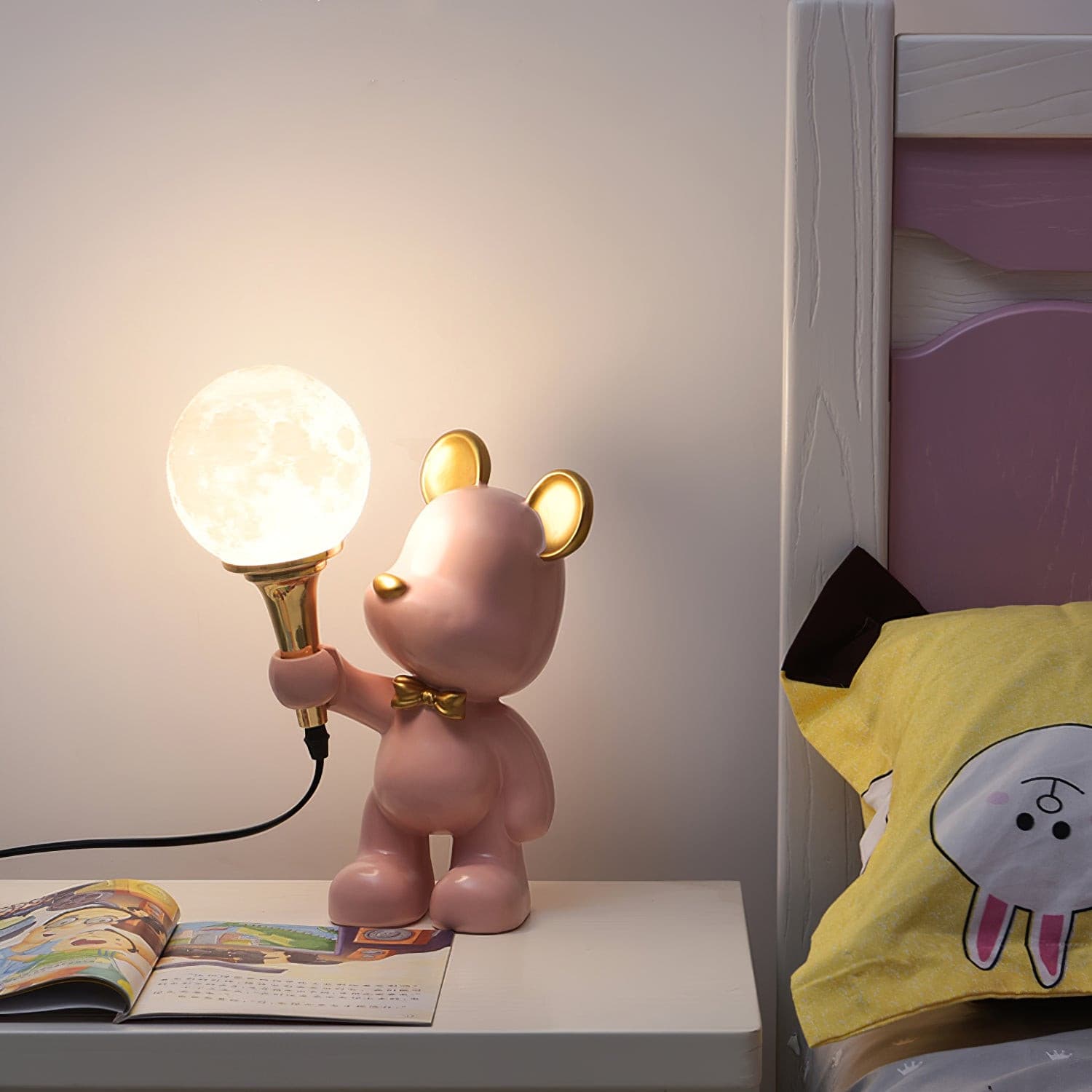 Lámpara de Mesa Creativa con Diseño de Oso y Planeta – Ideal para Habitaciones Infantiles, Rosa y Azul 5