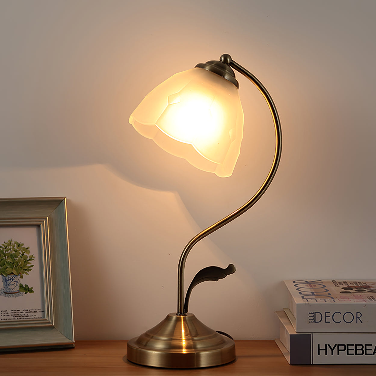 Lámpara de Mesa Elegante con Pantalla de Vidrio en Forma de Flor, Base E27, Metal y Vidrio, Ideal para Mesita de Noche y Escritorio 8