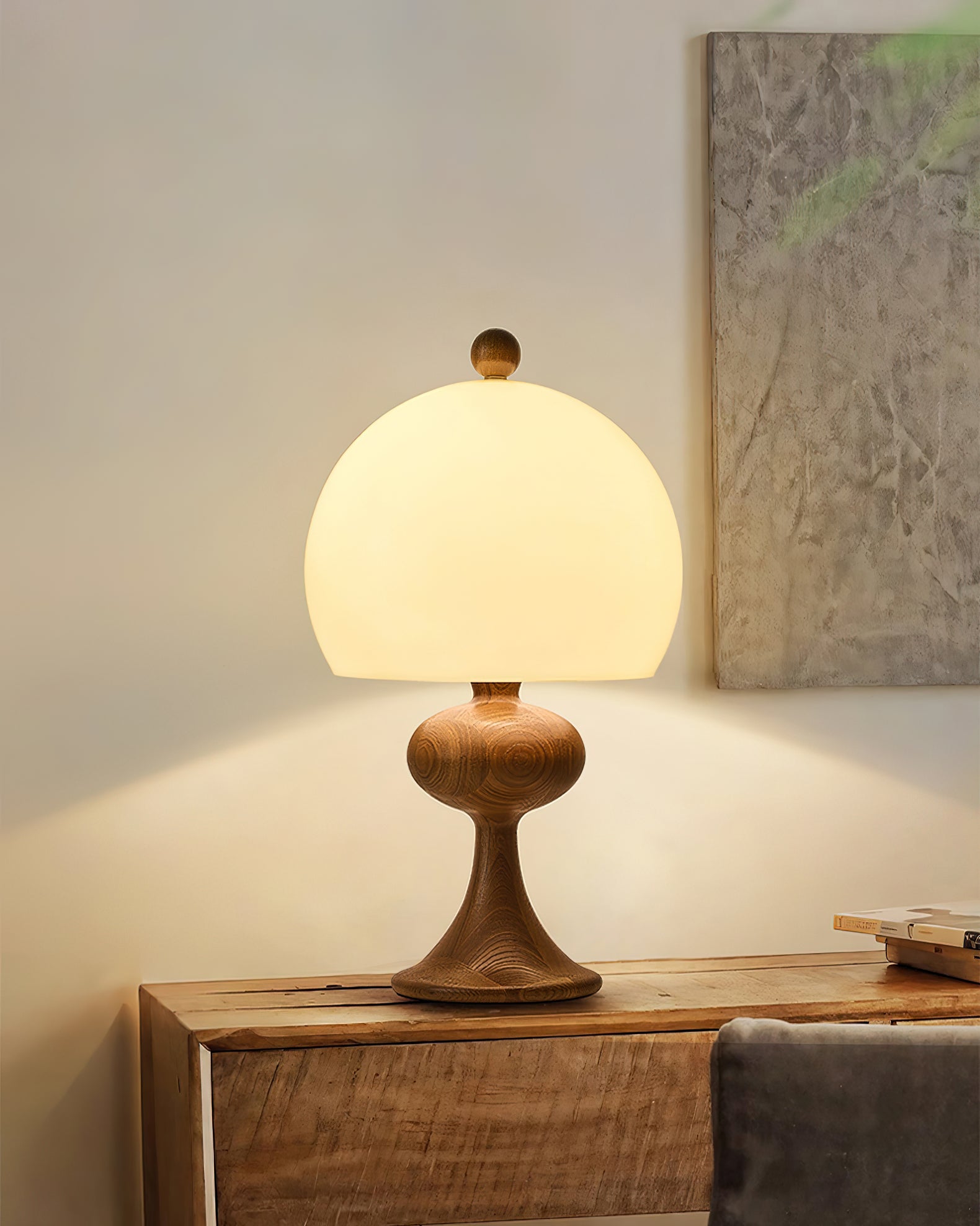 Lámpara de Mesa Escultural con Base de Madera y Pantalla de Vidrio en Beige 2