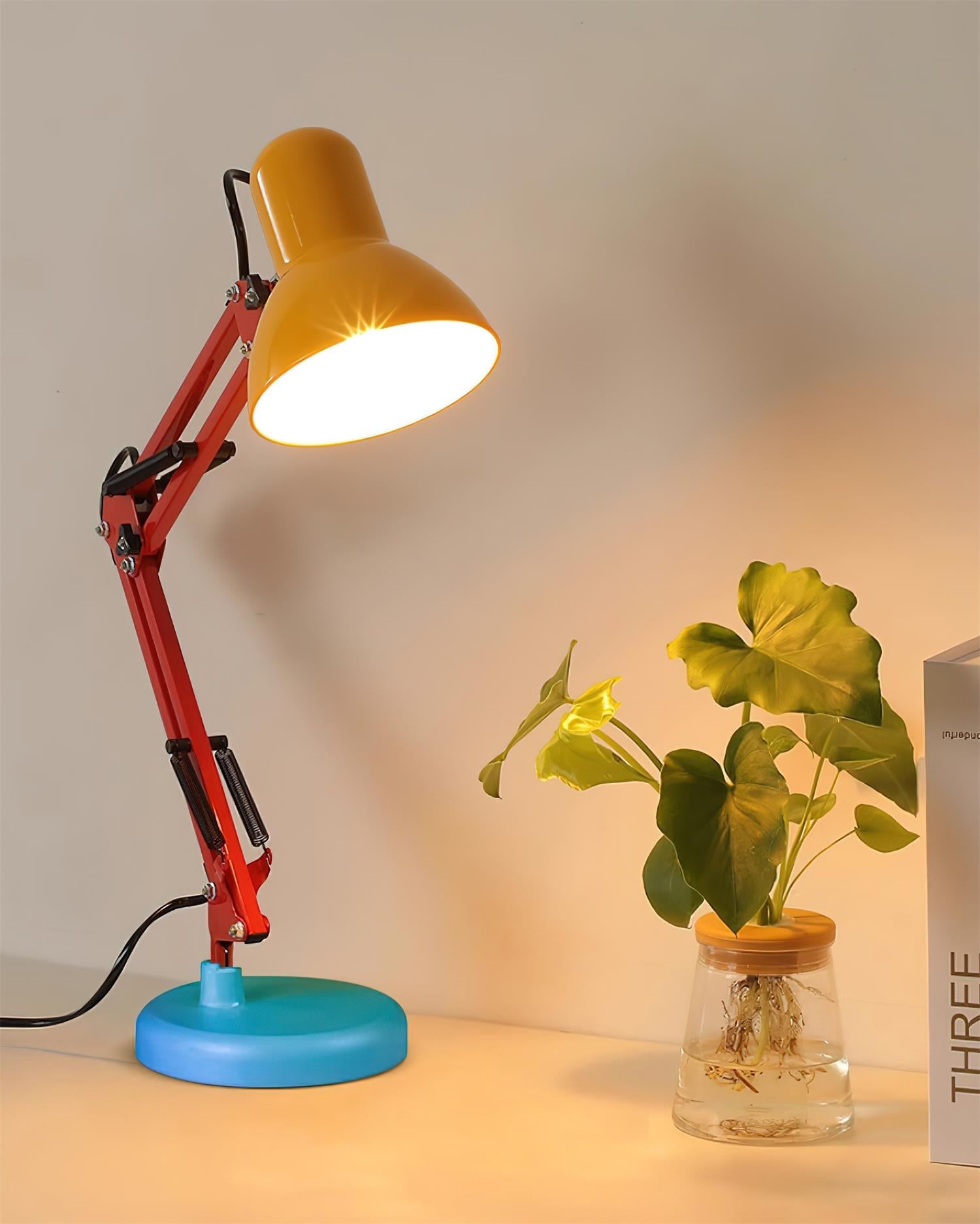 Lámpara de Mesa Flexo Ajustable en Colores Vibrantes – Diseño Moderno para Iluminación Personalizada 5
