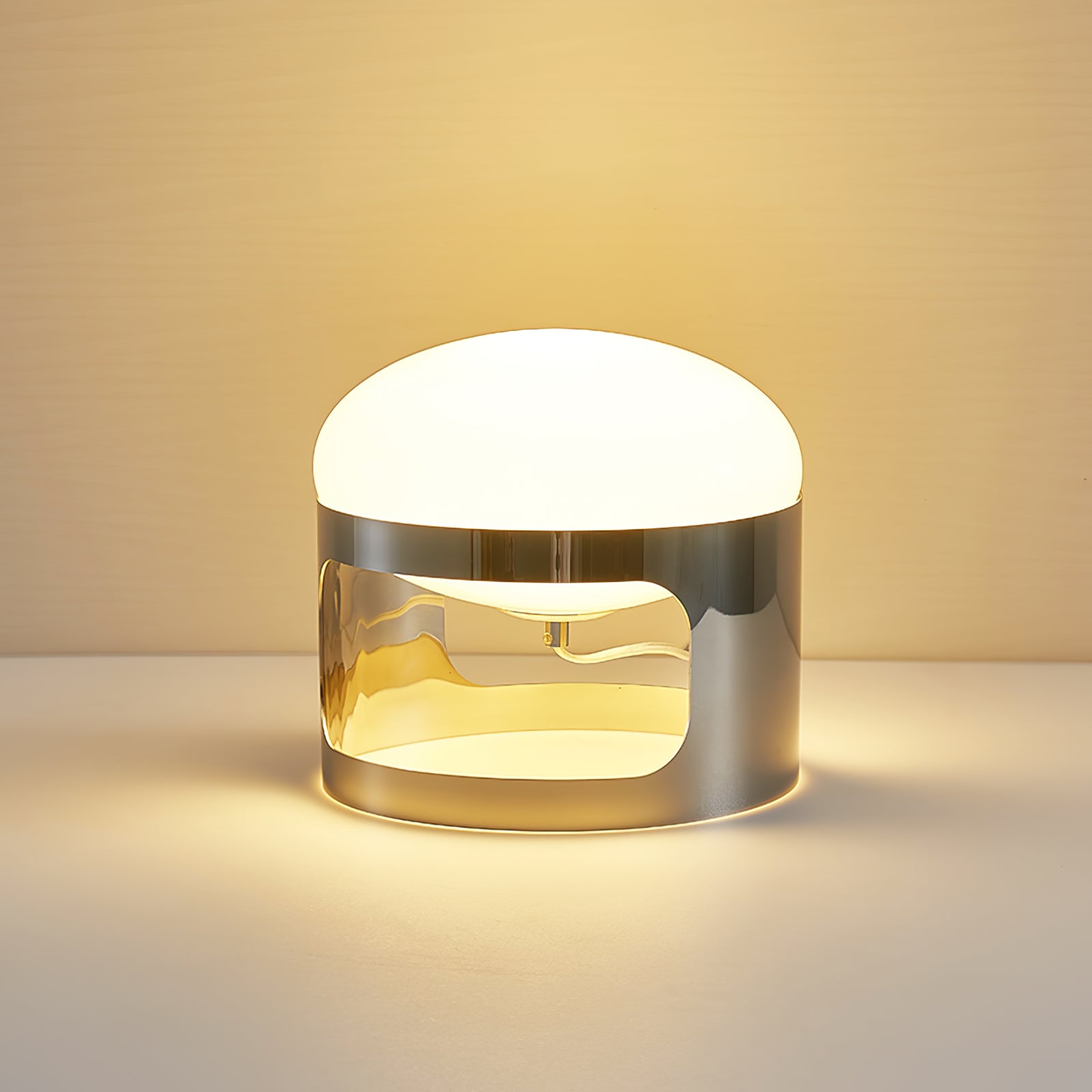 Lámpara de Mesa KD27 de Acero Inoxidable y Acrílico – Diseño Moderno en Color Plateado 6