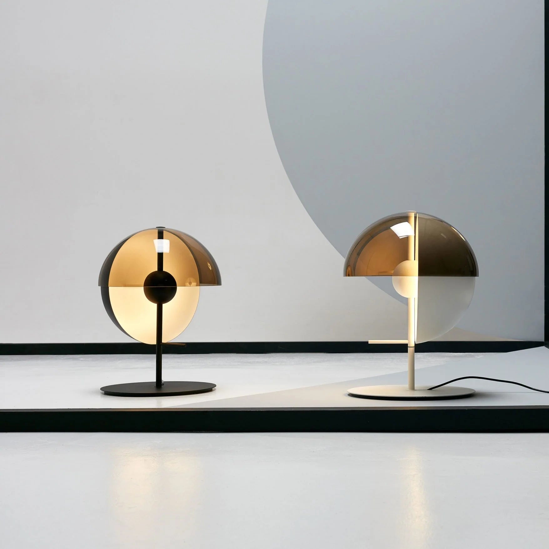 Lámpara de Mesa LED Eficiente con Diseño Contemporáneo en Hierro y Vidrio, 11.8 x 17.7 – Ideal para Oficina y Sala de Estar 5