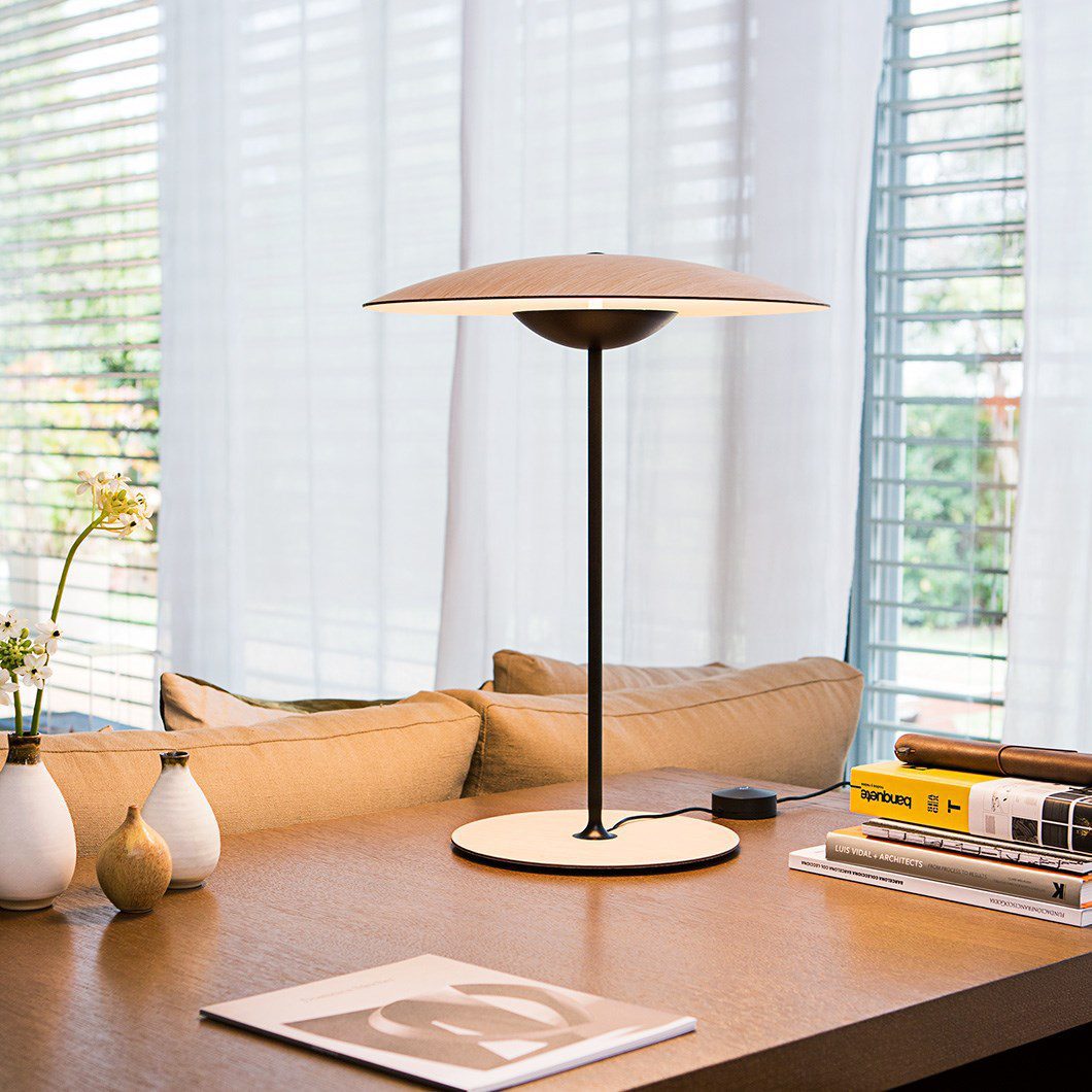 Lámpara de Mesa LED Ginger con Estructura de Aluminio y Ópticas Especiales – Diámetro 35cm 4