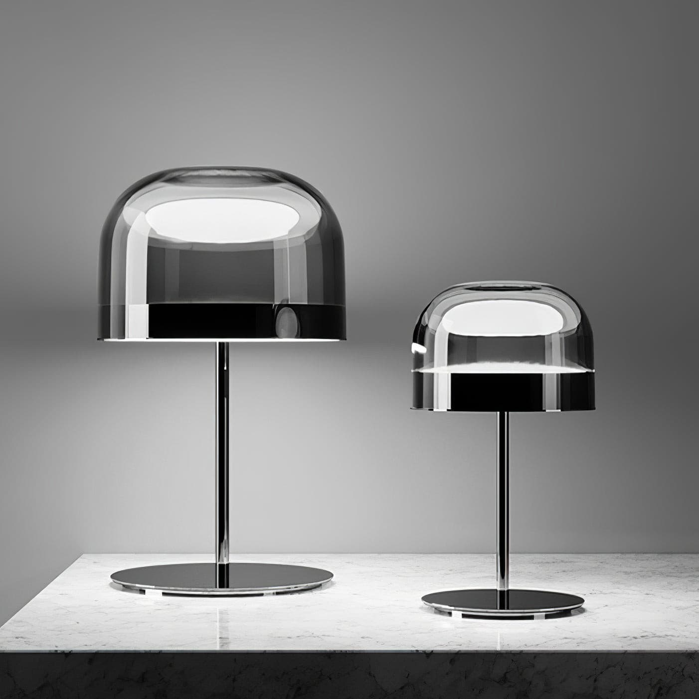 Lámpara de Mesa LED Moderna de Metal y Vidrio con Luz Cálida – Opciones de Acabado en Negro y Oro Rosa 4