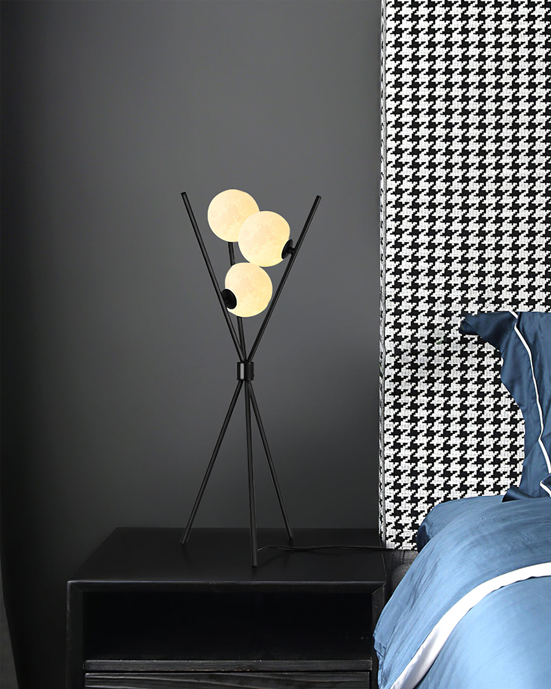 Lámpara de Mesa Lunar de Metal con Bombilla LED - Diseño Moderno para Interiores 7