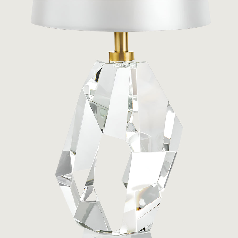 Lámpara de Mesa Marcella de Cristal Cortado, Diseño Moderno con Pantalla Blanca, Ideal para Mesitas de Noche y Espacios Reducidos 6
