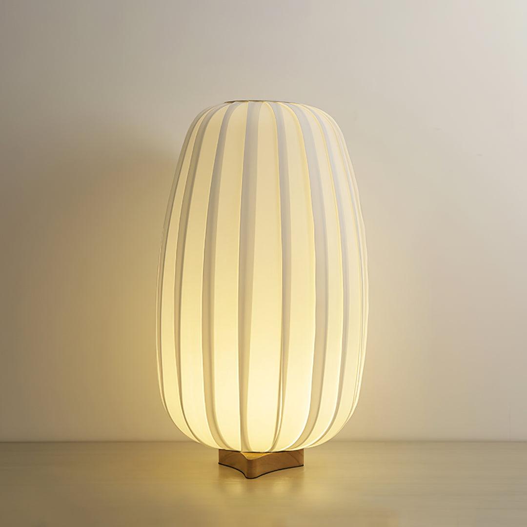 Lámpara de Mesa Minimalista de Tela con Base de Madera – Diseño Moderno para Iluminar Tu Hogar 9