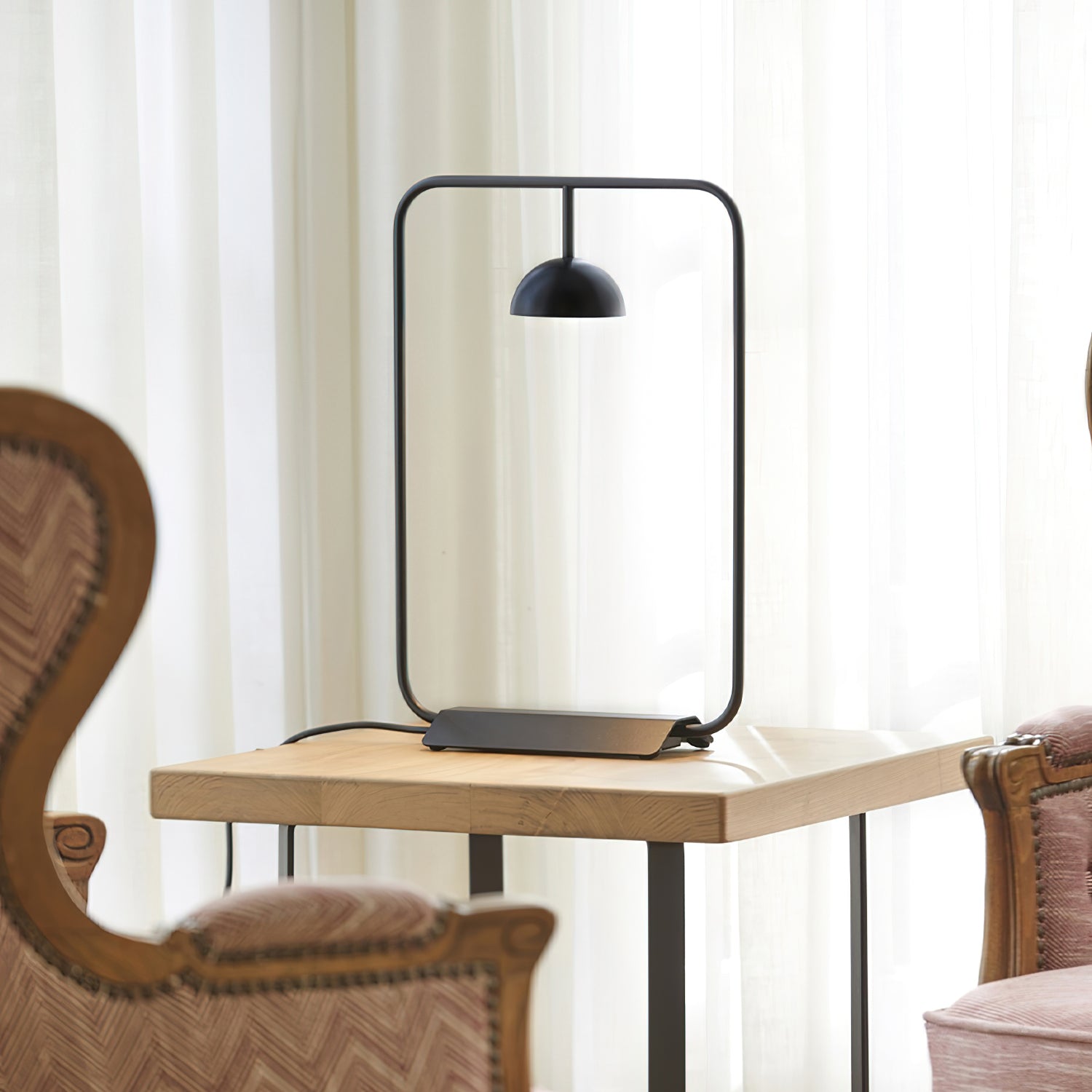 Lámpara de Mesa Moderna Cupolina con Luz LED Regulable, Diseño Cuadrado, Metal, 31 cm Diámetro, Negro/Naranja 3