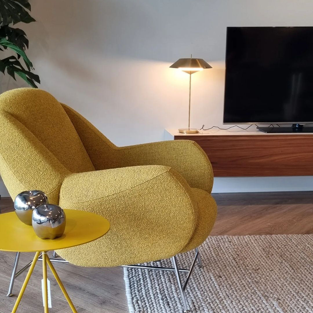 Lámpara de Mesa Moderna LED de Metal, Diseño Elegante en Varios Colores - Ideal para Escritorios y Mesitas de Noche 4