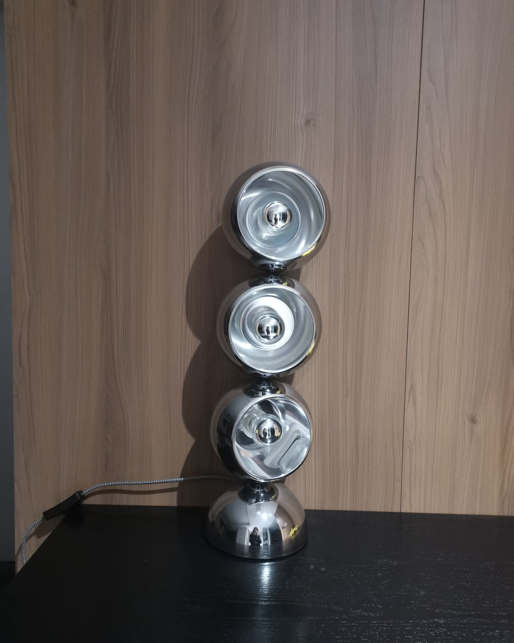 Lámpara de Mesa Moderna Mickey con Diseño Elegante y Base E26/E27 - Ideal para Interiores 6