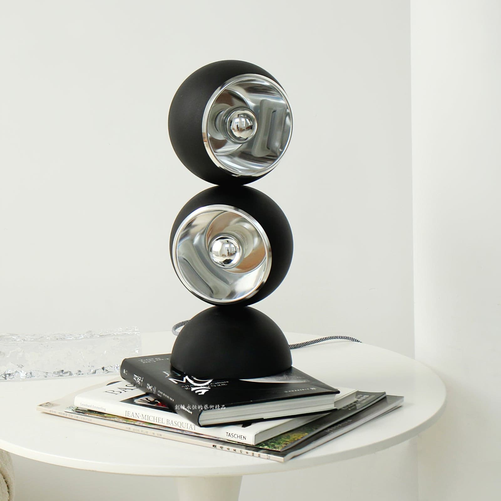 Lámpara de Mesa Moderna Mickey con Diseño Elegante y Base E26/E27 - Ideal para Interiores 9