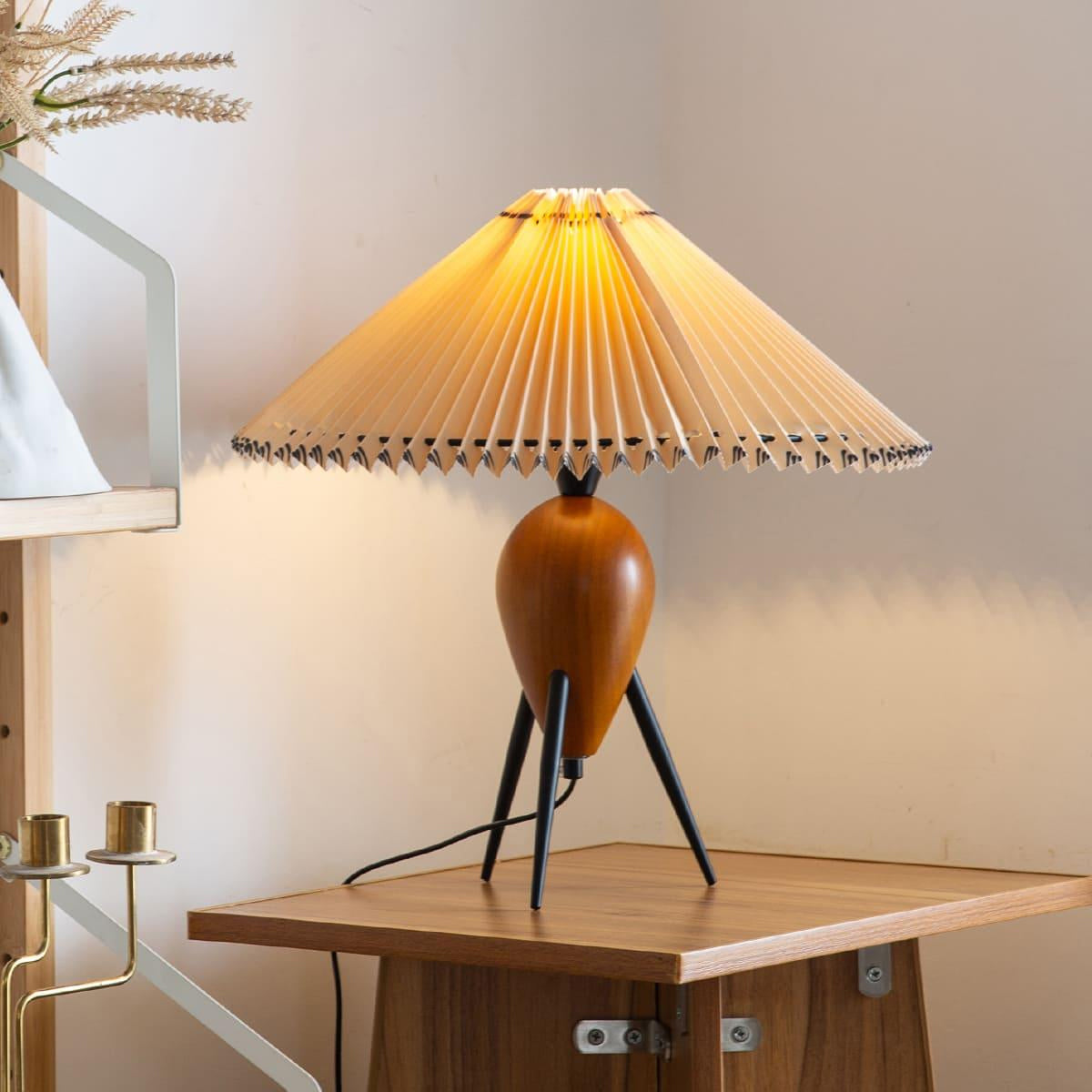 Lámpara de Mesa Moderna con Base de Madera y Pantalla de Tela - Diseño Industrial Tripode 2
