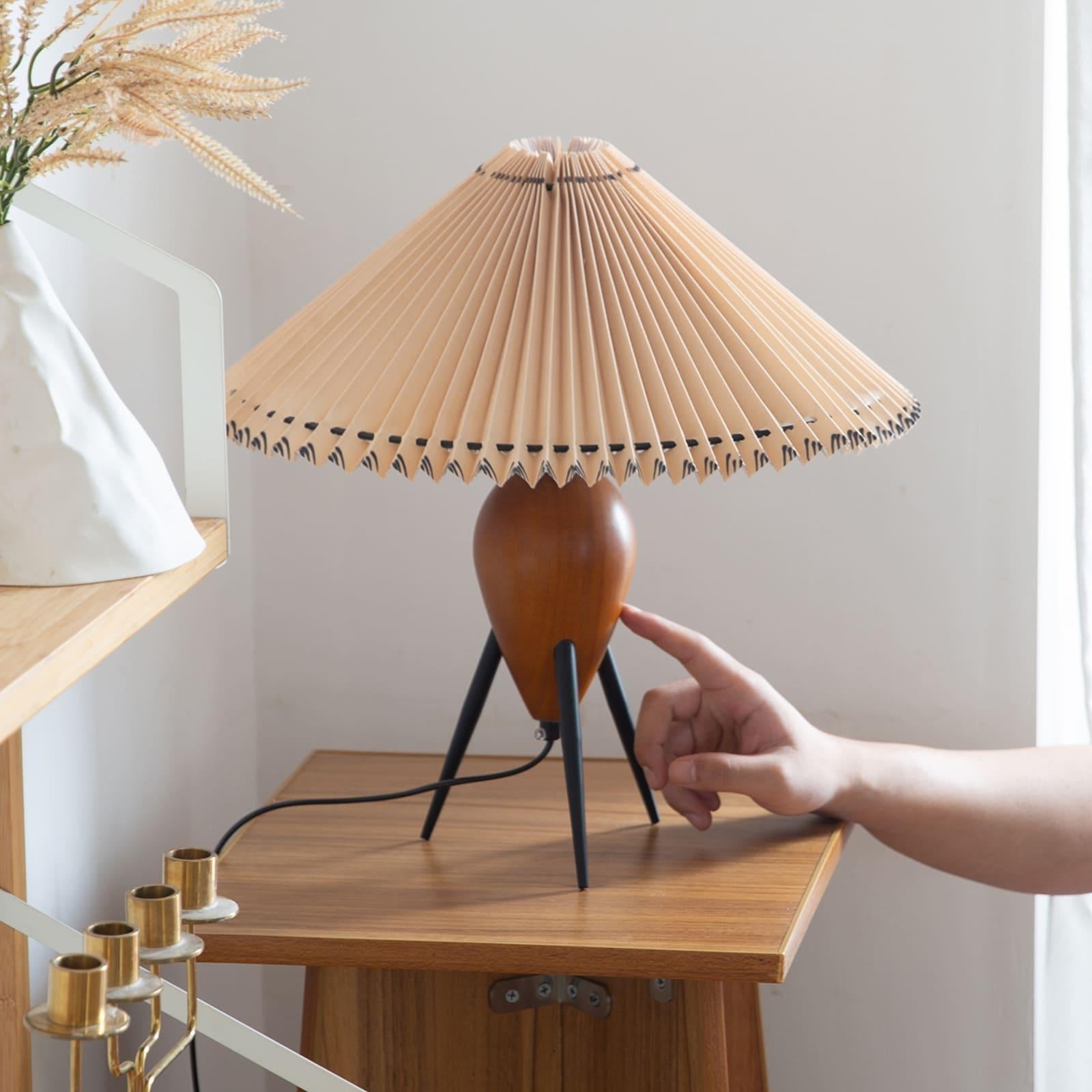 Lámpara de Mesa Moderna con Base de Madera y Pantalla de Tela - Diseño Industrial Tripode 3