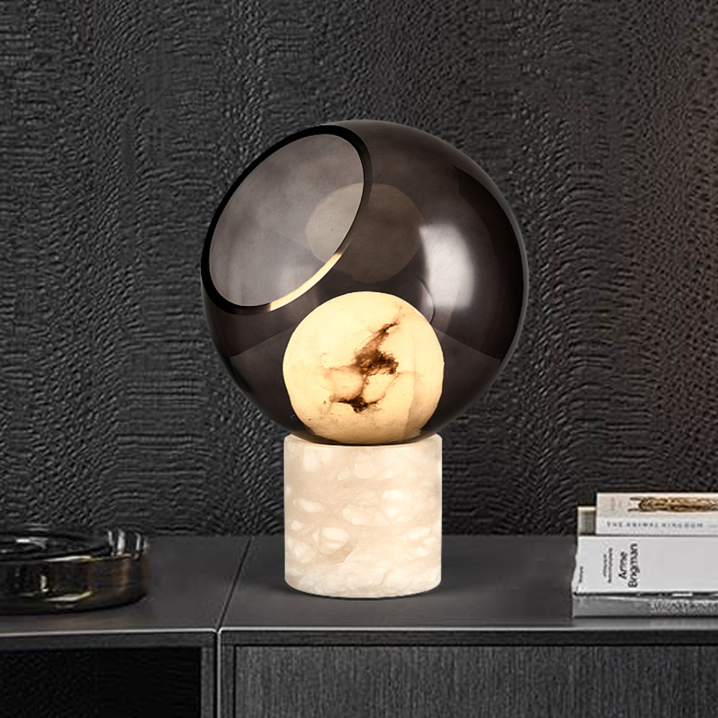 Lámpara de Mesa Moderna de Alabastro y Vidrio Ahumado, Diámetro 25cm - Ideal para Mesas y Rincones 2