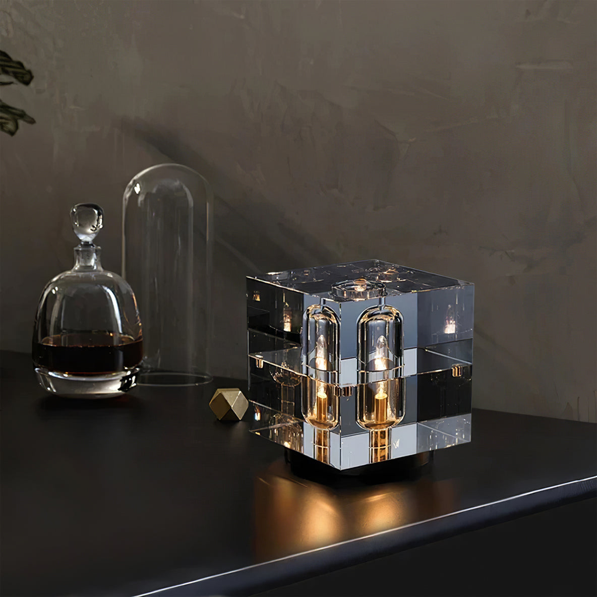 Lámpara de Mesa Moderna de Cristal y Latón con Base E14 – Diseño Único para Interiores 3