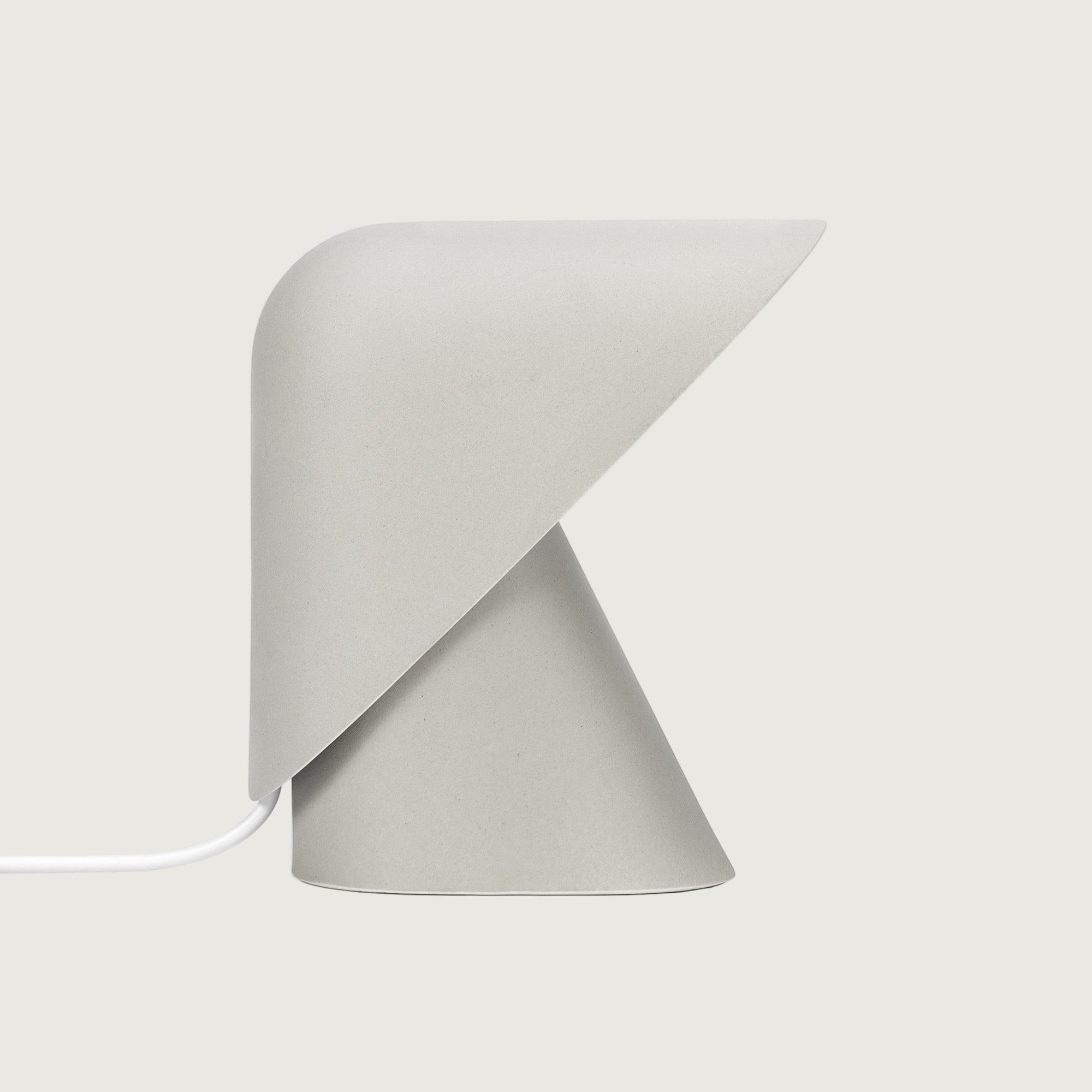 Lámpara de Mesa Moderna de Resina y Metal con Difusor, 30cm, Iluminación Suave, Varios Colores Disponibles 10