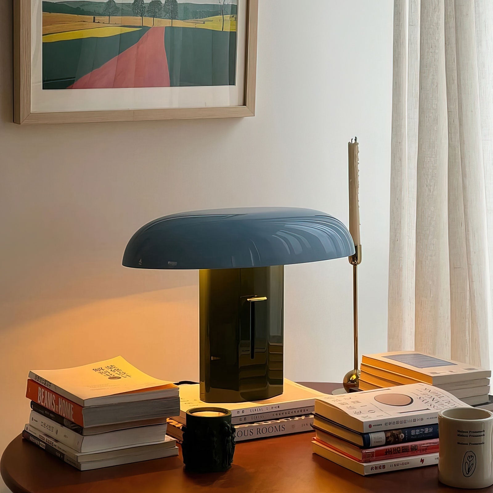 Lámpara de Mesa Montera con Diseño Escultural en Metal y Aluminio – Estilo Moderno para Interiores 4