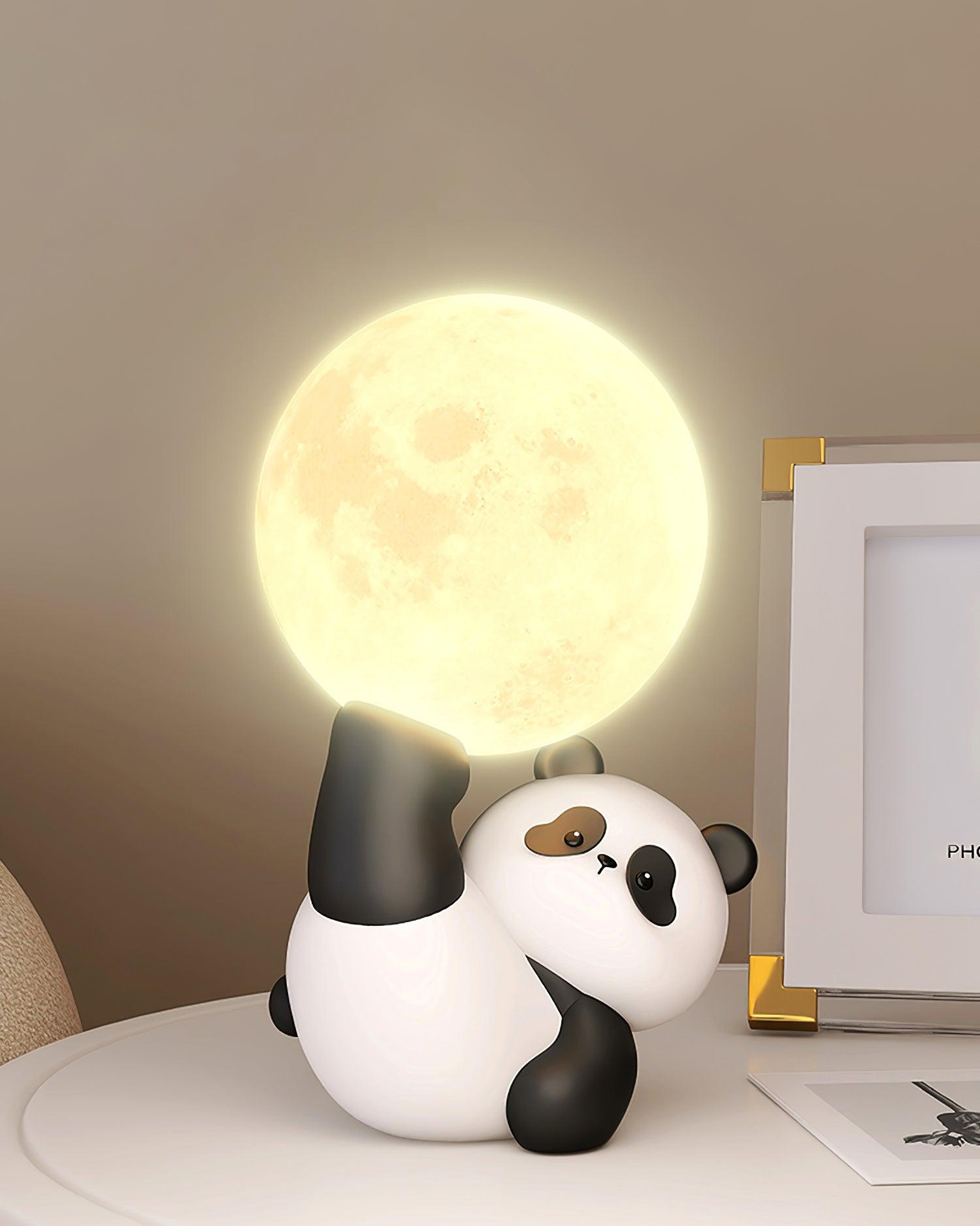 Lámpara de Mesa Panda Pippi con Luz LED Integrada y Diseño Acogedor – Ideal para Mesas y Rincones 3