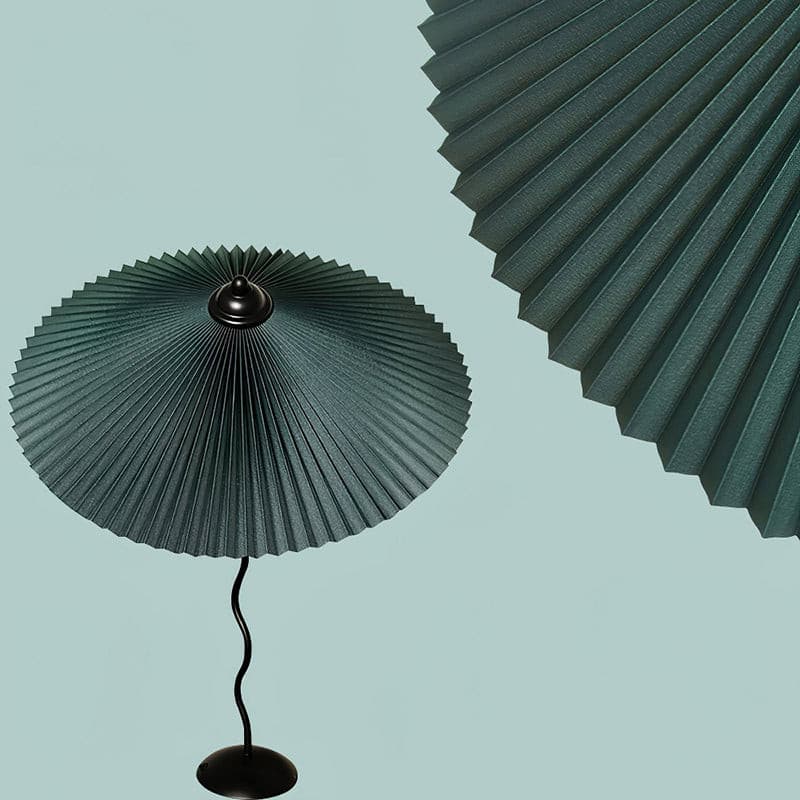 Lámpara de Mesa Plegada con Diseño Curvado – Pantalla de Tela Resistente al Fuego 11