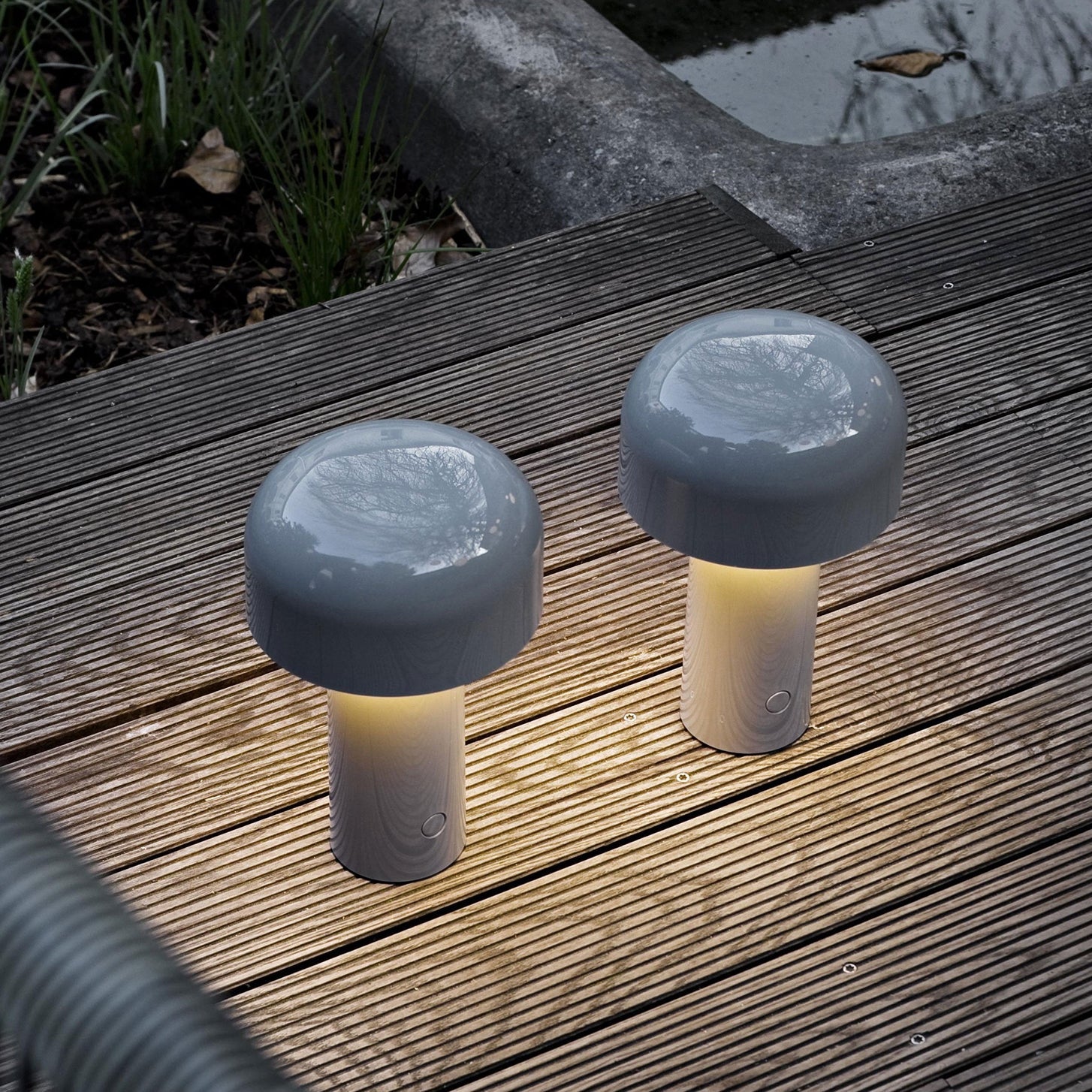 Lámpara de Mesa Portátil LED Recargable – Diseño Moderno y Dimmable 7