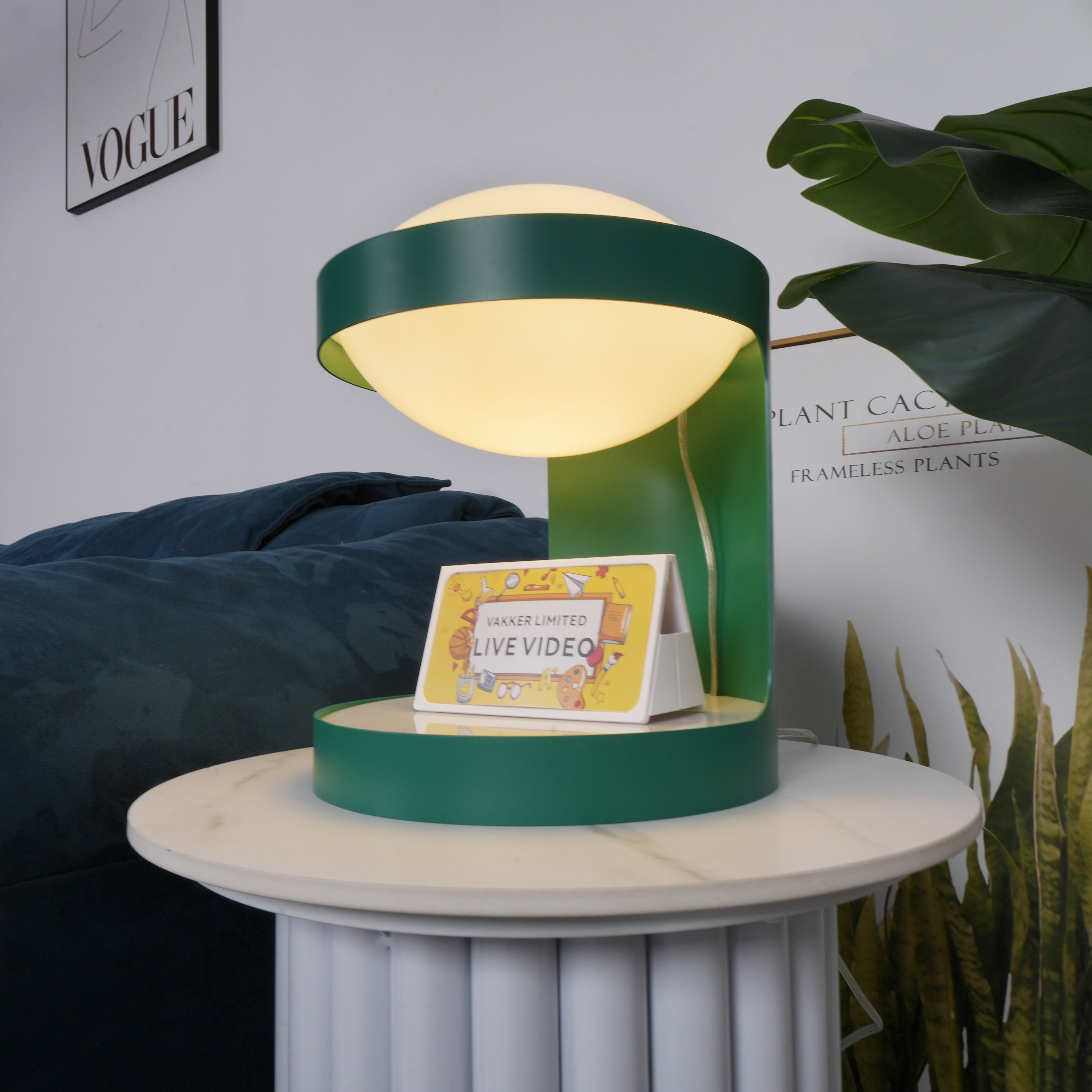Lámpara de Mesa Regulable con Bandeja, Estilo Gótico, Luz LED, 26cm Diámetro – Ideal para Escritorios y Mesitas de Noche 4