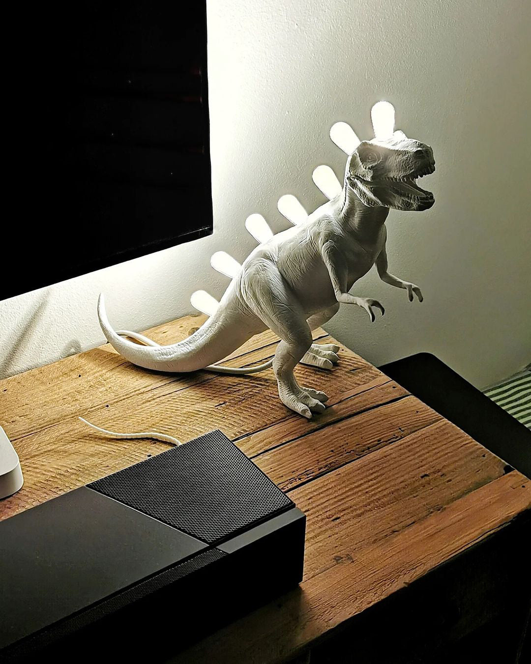 Lámpara de Mesa Stegosaurus de Resina LED, Diseño Creativo para Mesita de Noche o Escritorio, Tamaño Rex y Bronto 6