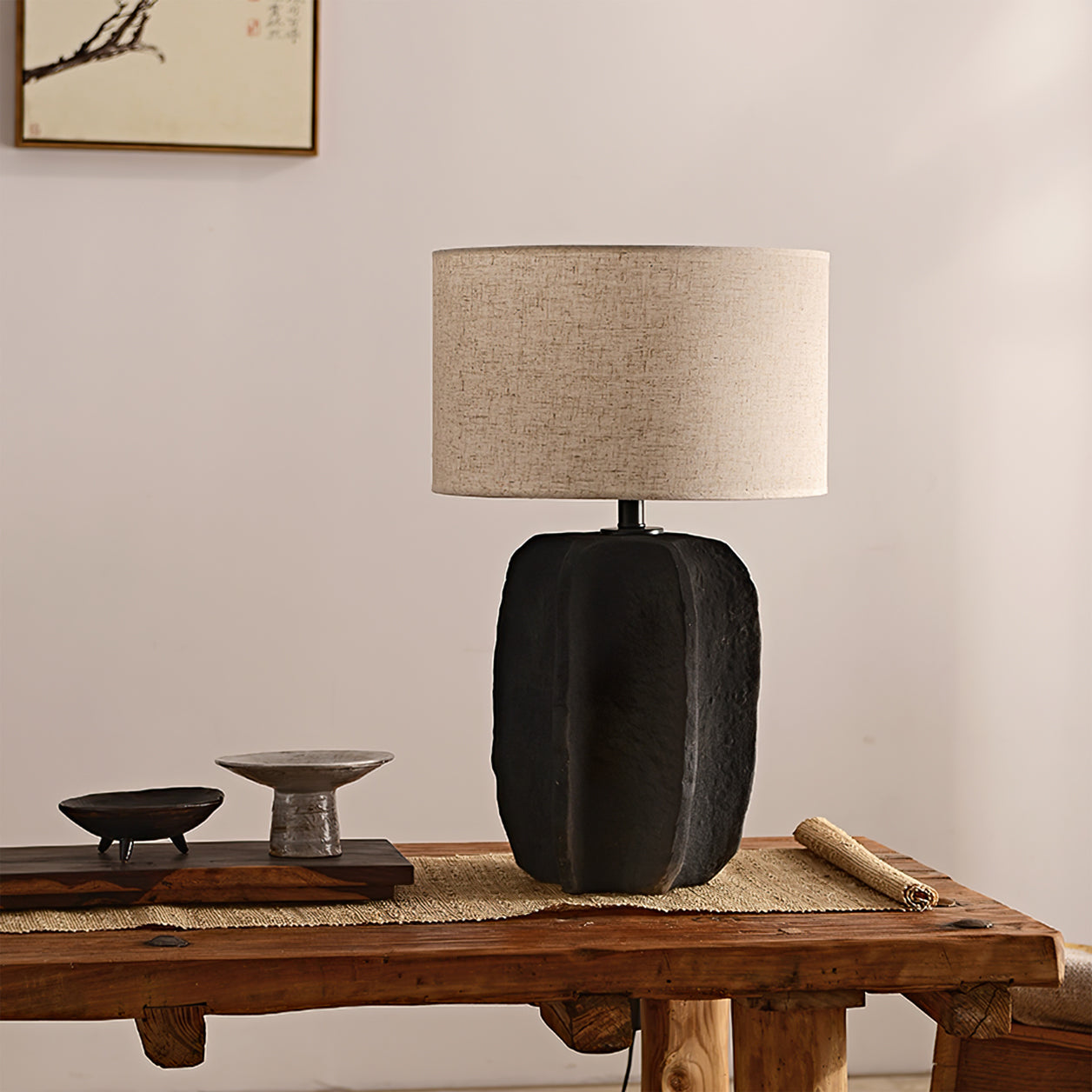 Lámpara de Mesa Torso de Cerámica con Pantalla de Tela – Diseño Sofisticado y Duradero 5