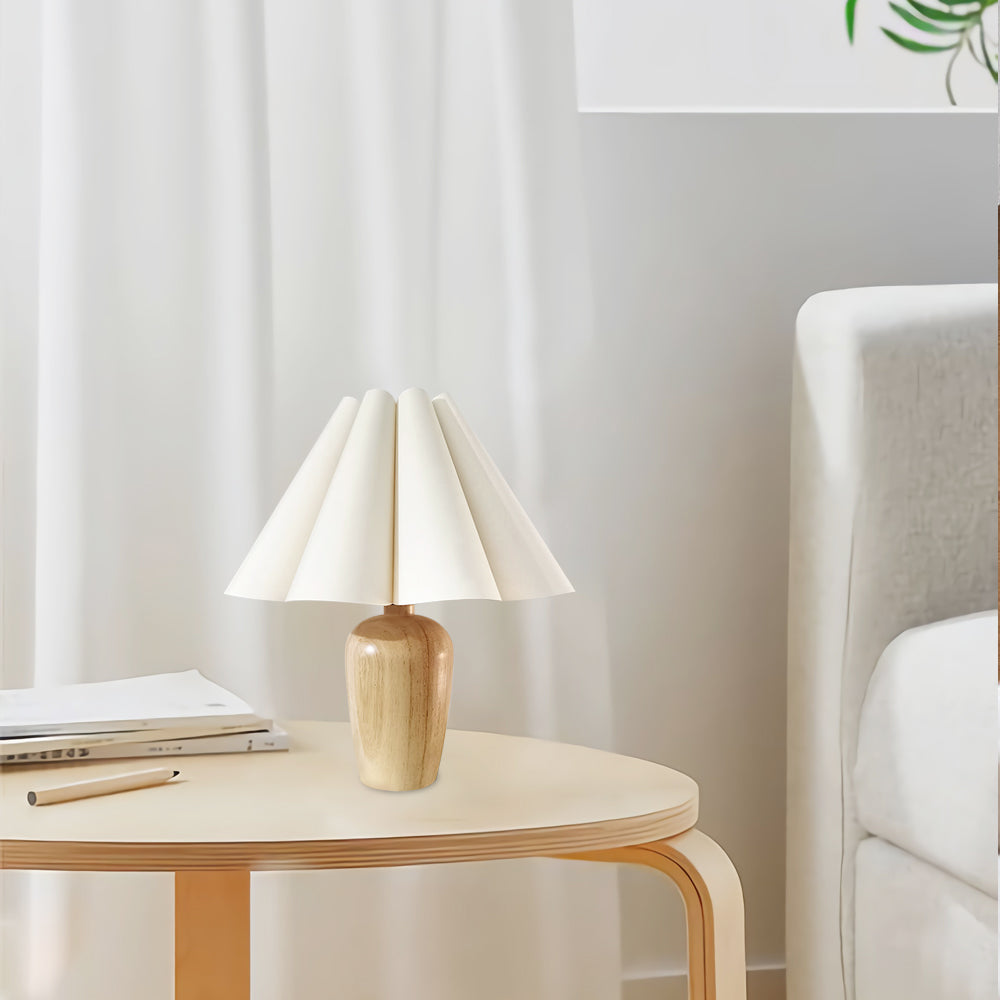 Lámpara de Mesa Vintage Beige con Pantalla Acanalada y Base de Madera 4