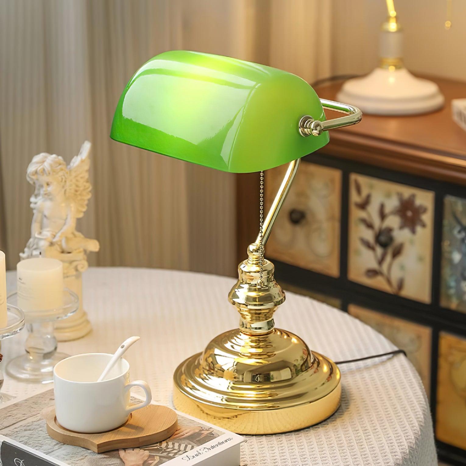 Lámpara de Mesa Vintage con Pantalla de Vidrio Verde y Base Metálica - Ideal para Oficina y Biblioteca, 26 cm Diámetro, 36 cm Altura 2