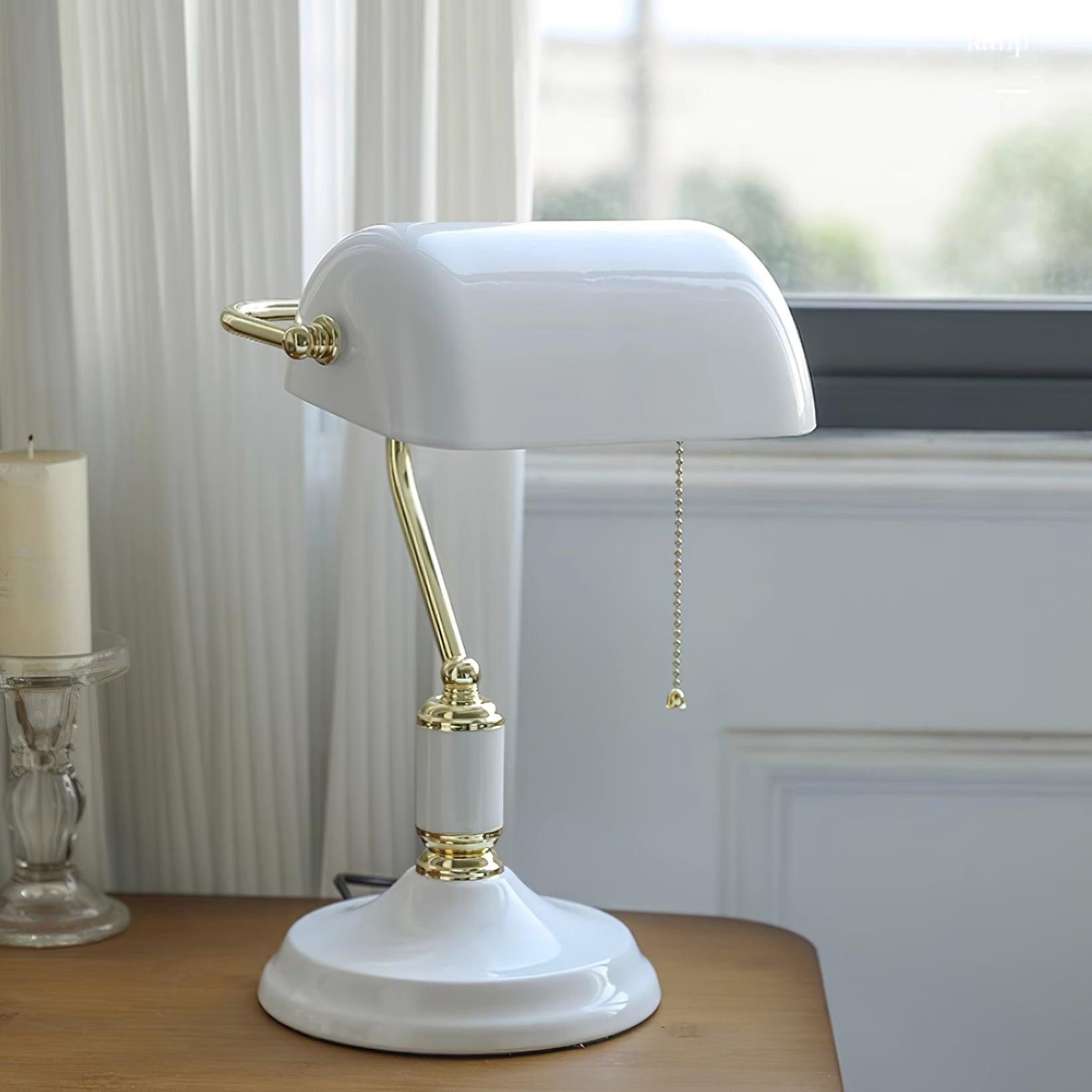 Lámpara de Mesa Vintage con Pantalla de Vidrio Verde y Base Metálica - Ideal para Oficina y Biblioteca, 26 cm Diámetro, 36 cm Altura 9