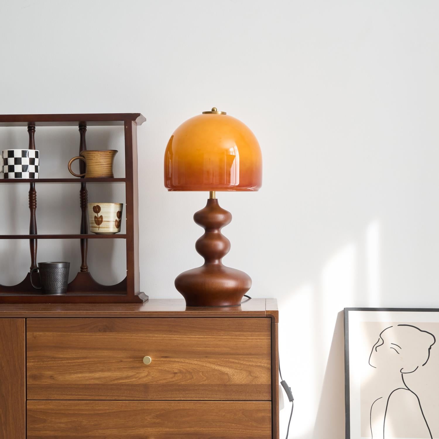 Lámpara de Mesa Willow con Base de Madera y Pantalla de Vidrio Caramelo – Diseño Moderno Retro para Iluminación Interior 2